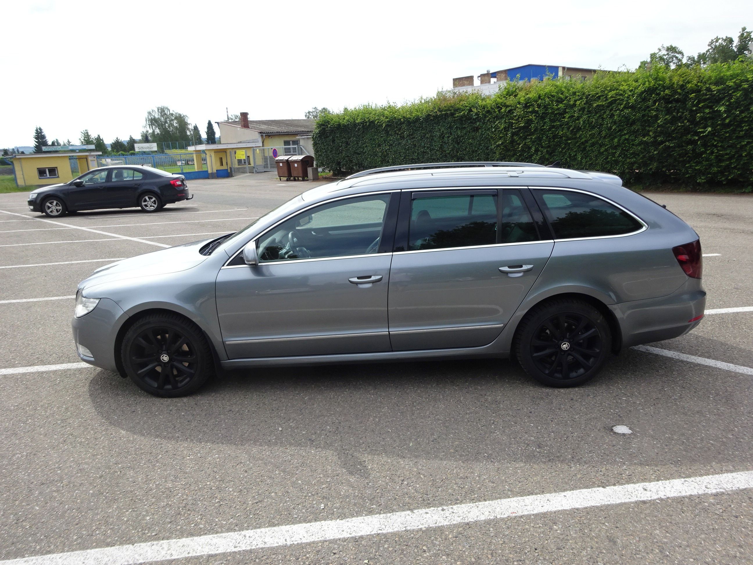 Škoda Superb, 2.0 TDI (125 kw) AUTOMAT - fotka 2
