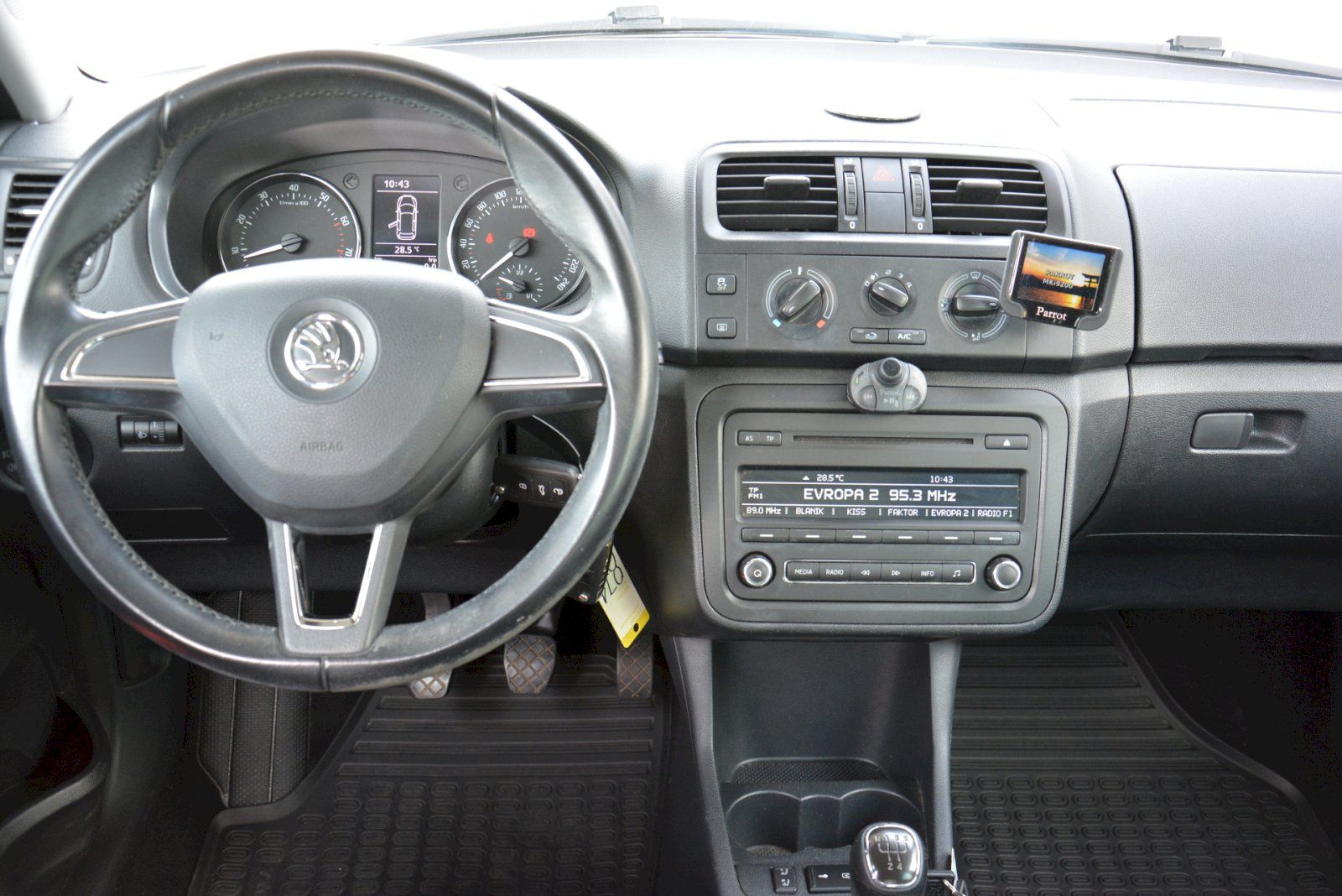 Škoda Roomster, 1.2 TSI 63 kW Ambition PLUS - fotka 5