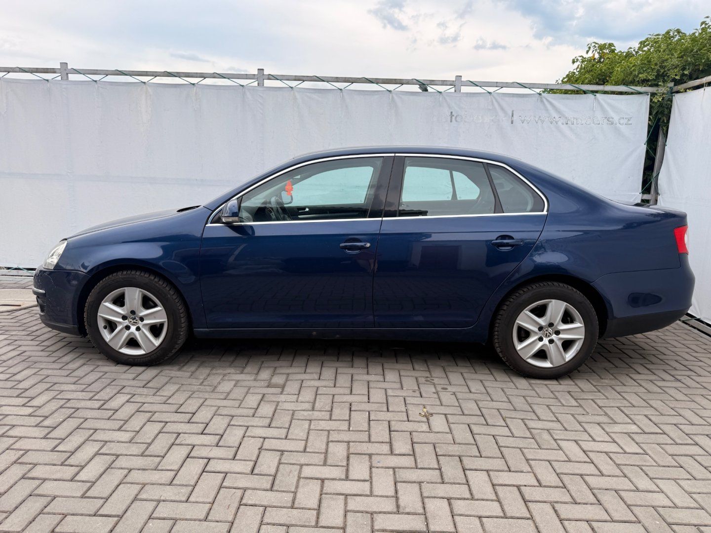 Volkswagen Jetta, 2.0TDi 103kW*ČR*TAŽNÉ*KLIMA* - fotka 3