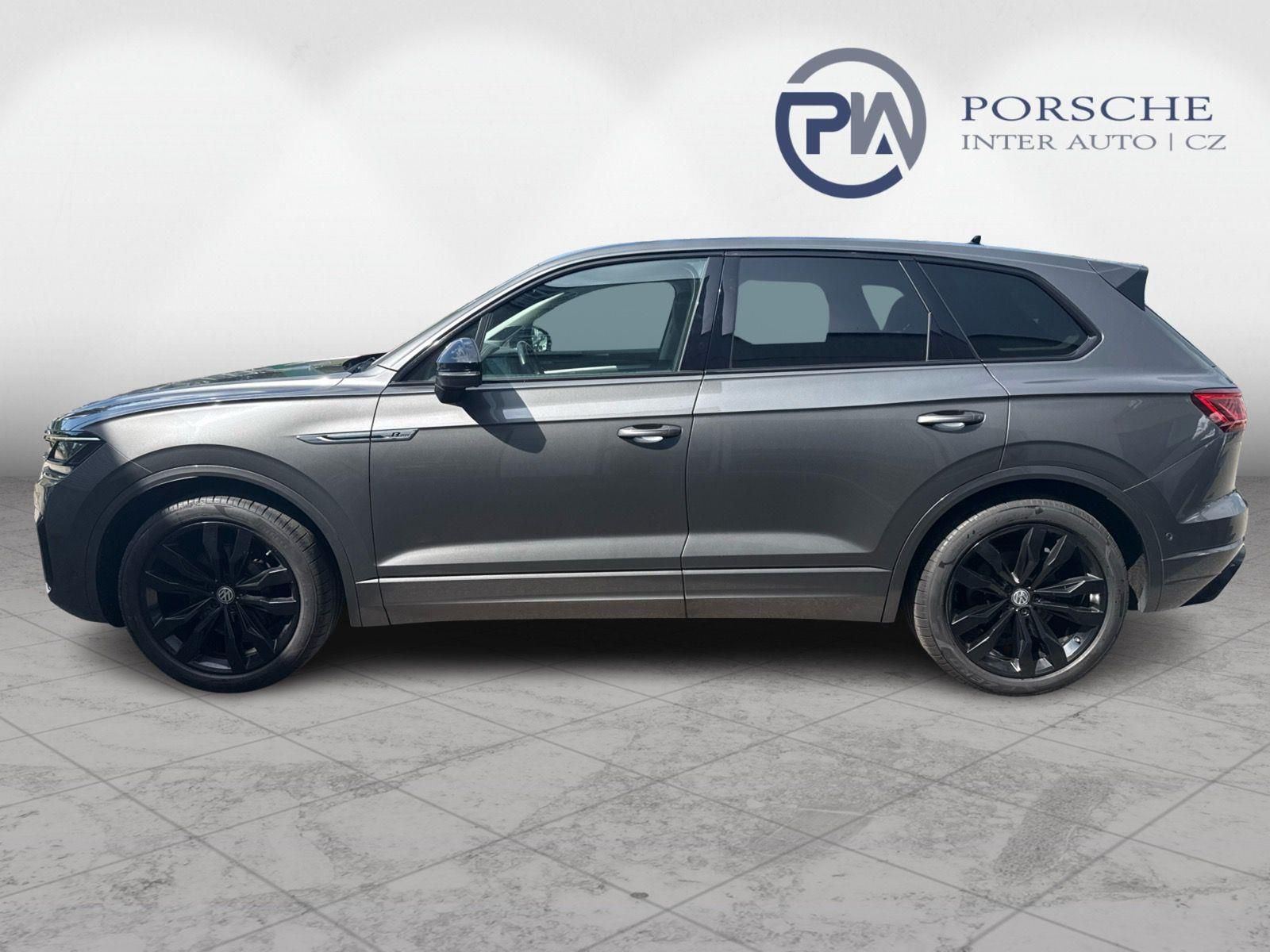 Volkswagen Touareg, R-Line 3.0TDI 210kW A8 4x4 - fotka 3