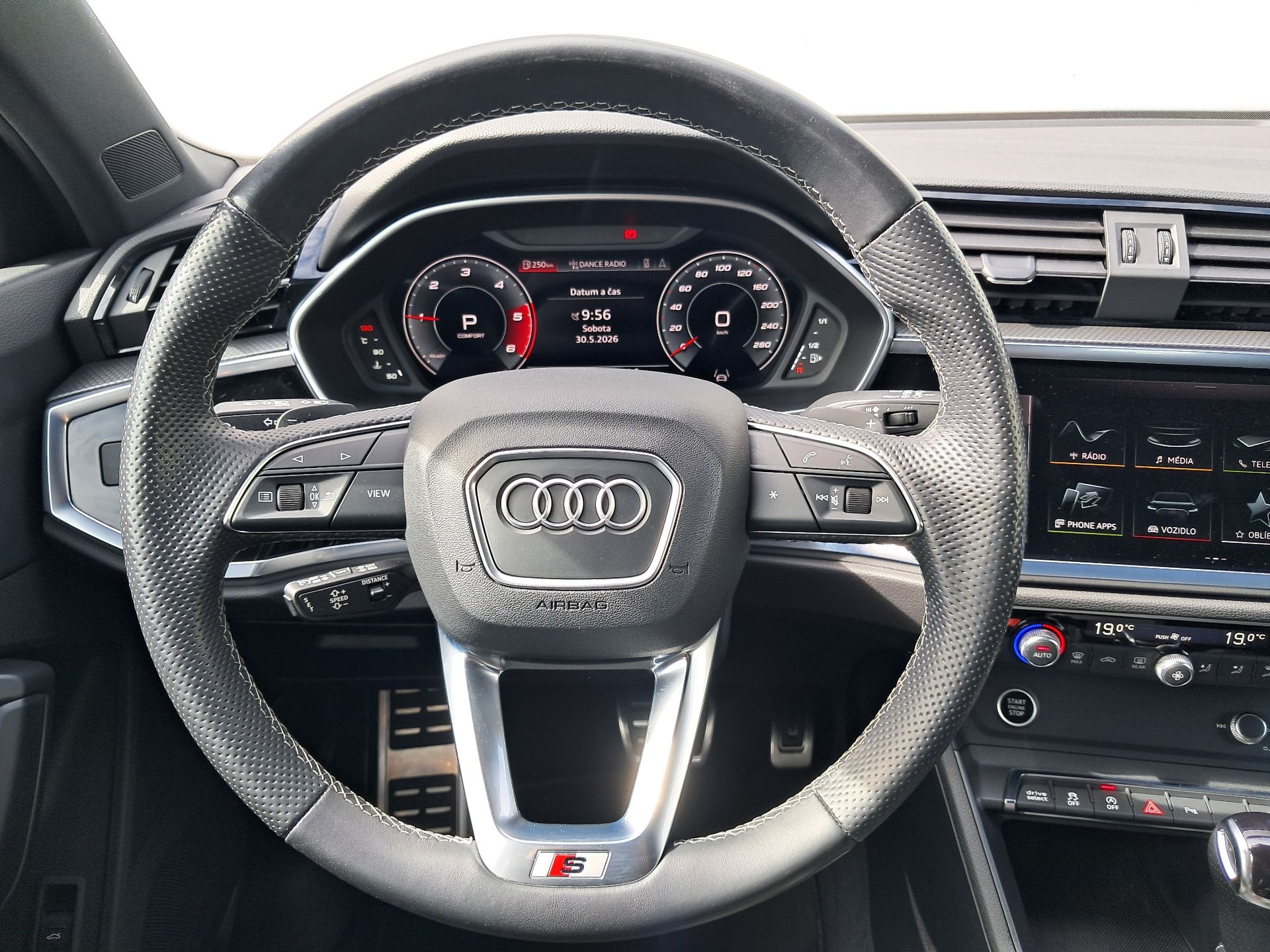 Audi Q3, AUDI Q3 ADVANCED 40 2.0 TDI / - fotka 6