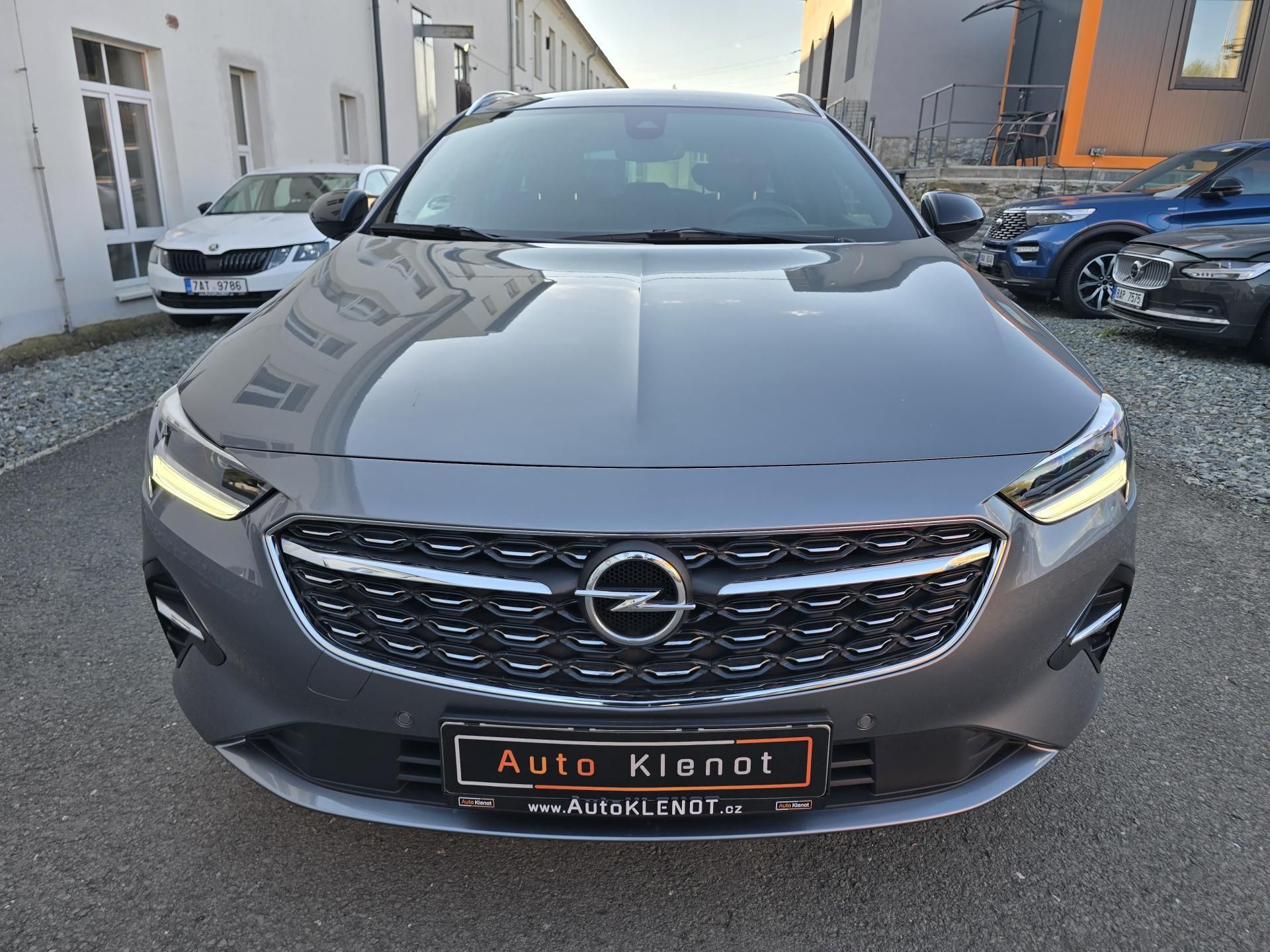 Opel Insignia, 2,0D 128kW 4x4 AUT Ultimate ST - fotka 3