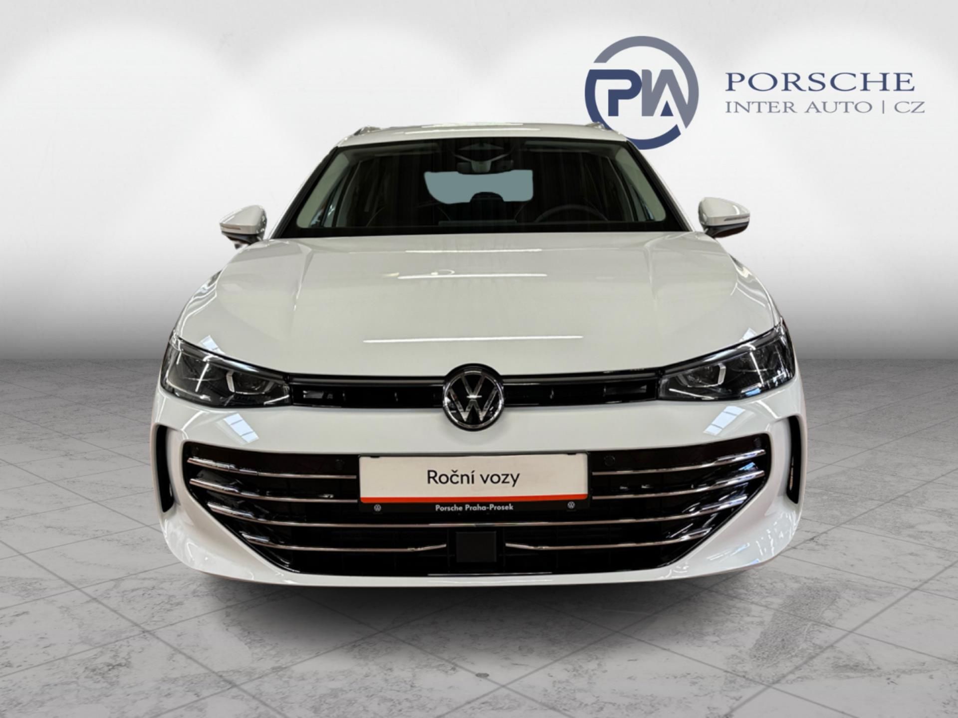 Volkswagen Passat, Elegance 2,0 TDI 110 kW - fotka 2