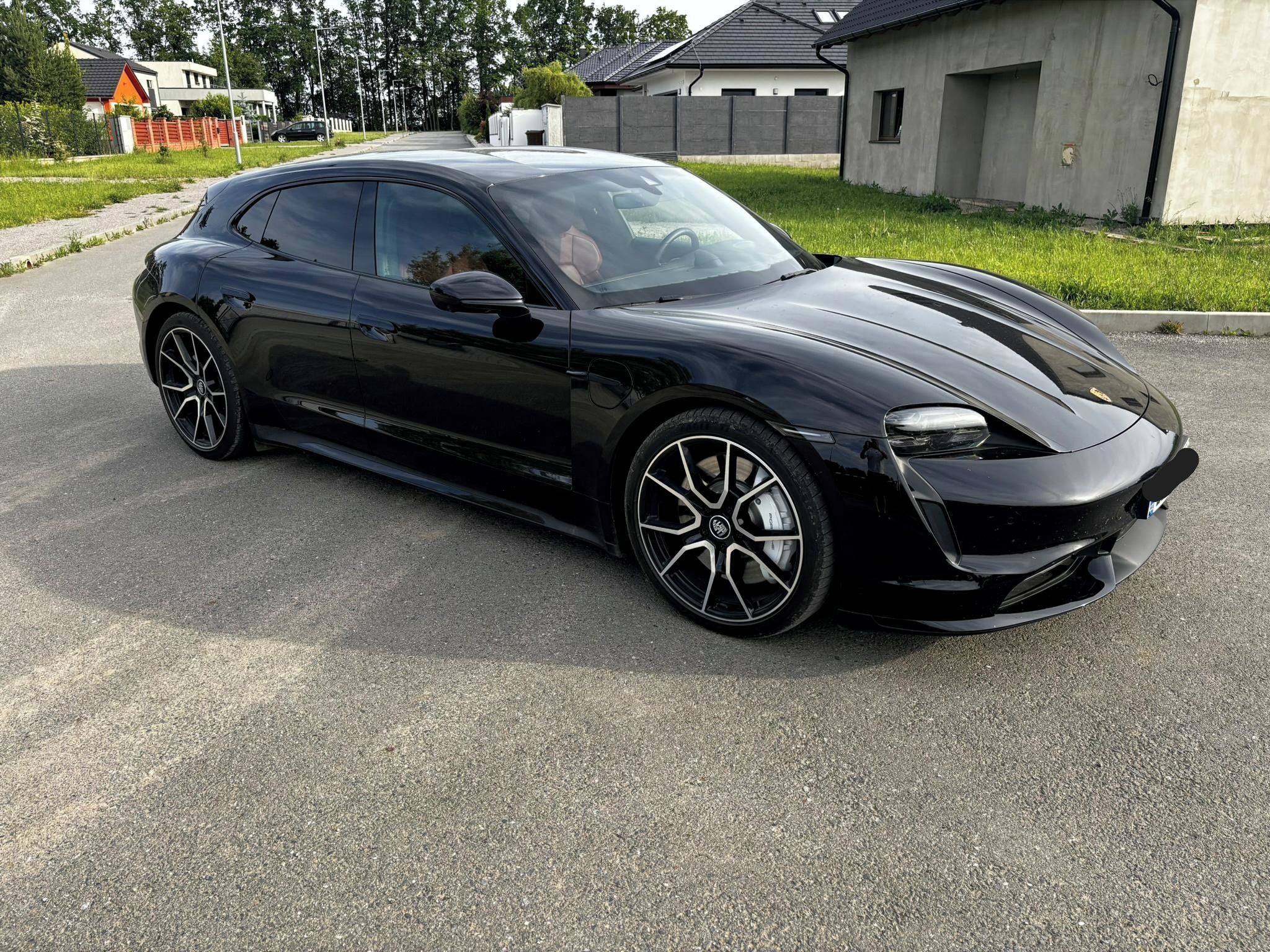 Porsche Taycan, Porsche Taycan Turbo Sport - fotka 4