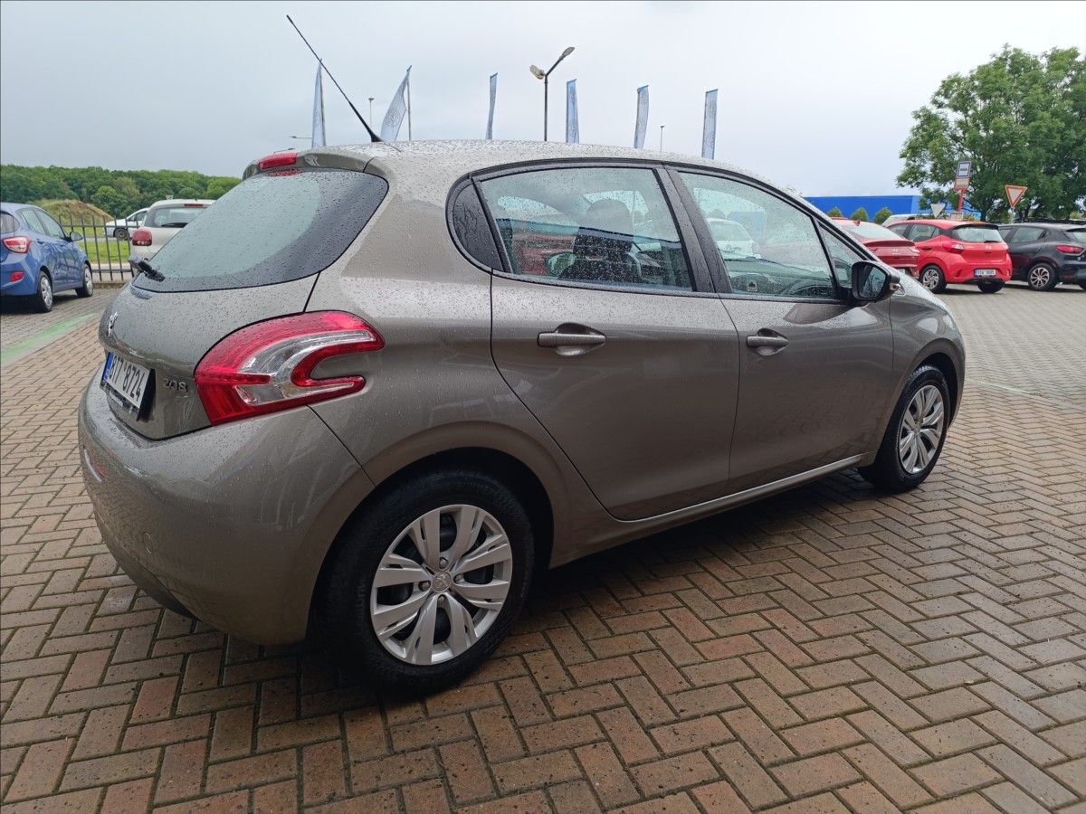 Peugeot 208, 1,2 VTi - fotka 6