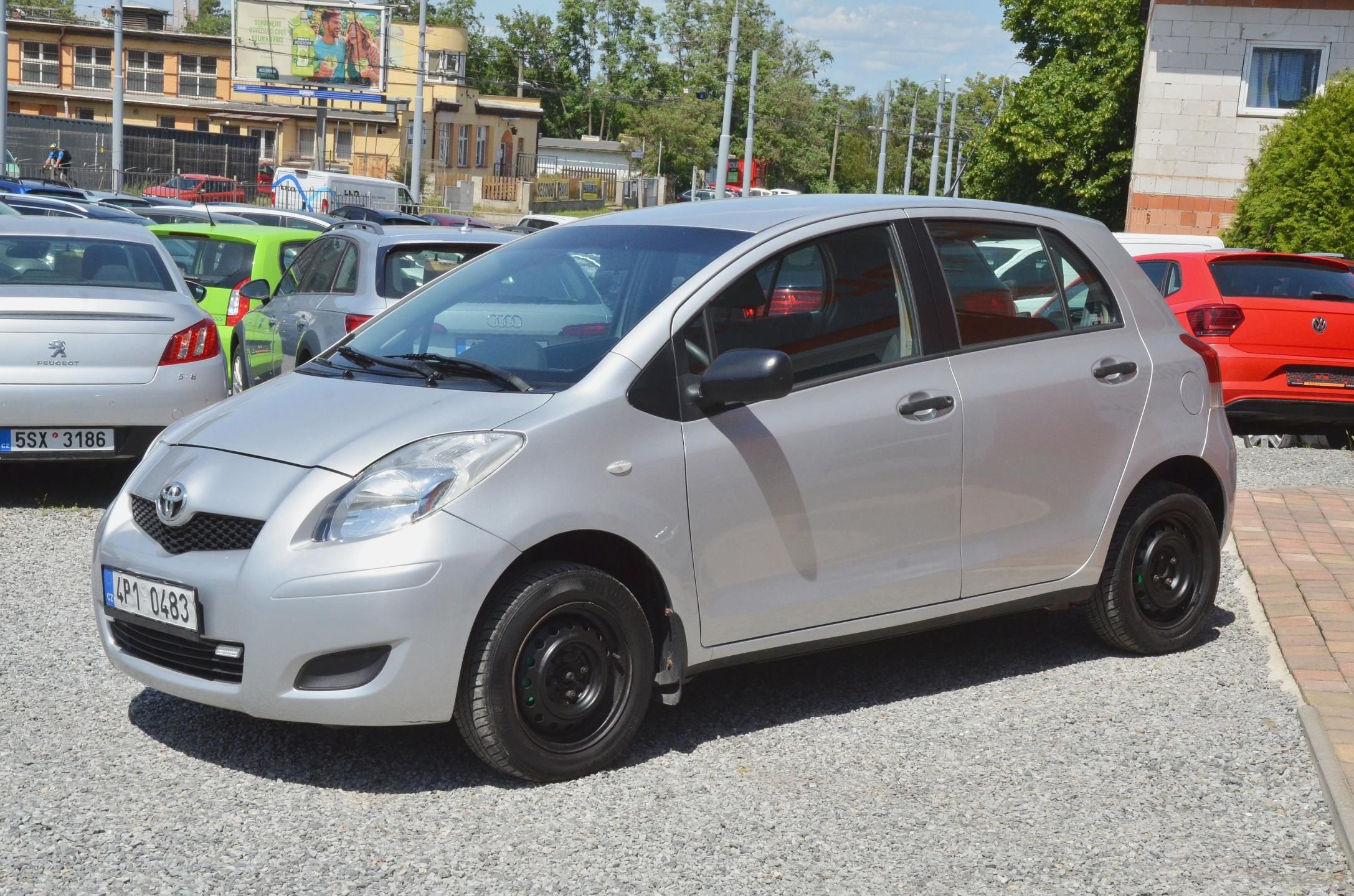 Toyota Yaris, 1.0 VVT-i 51kW / ČR - fotka 3