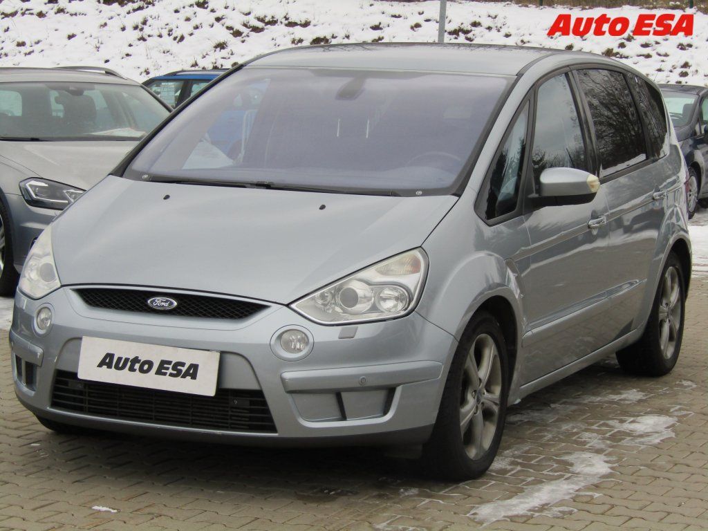 Ford S-MAX, 2.2 TDCi,Navi,xenon - fotka 3