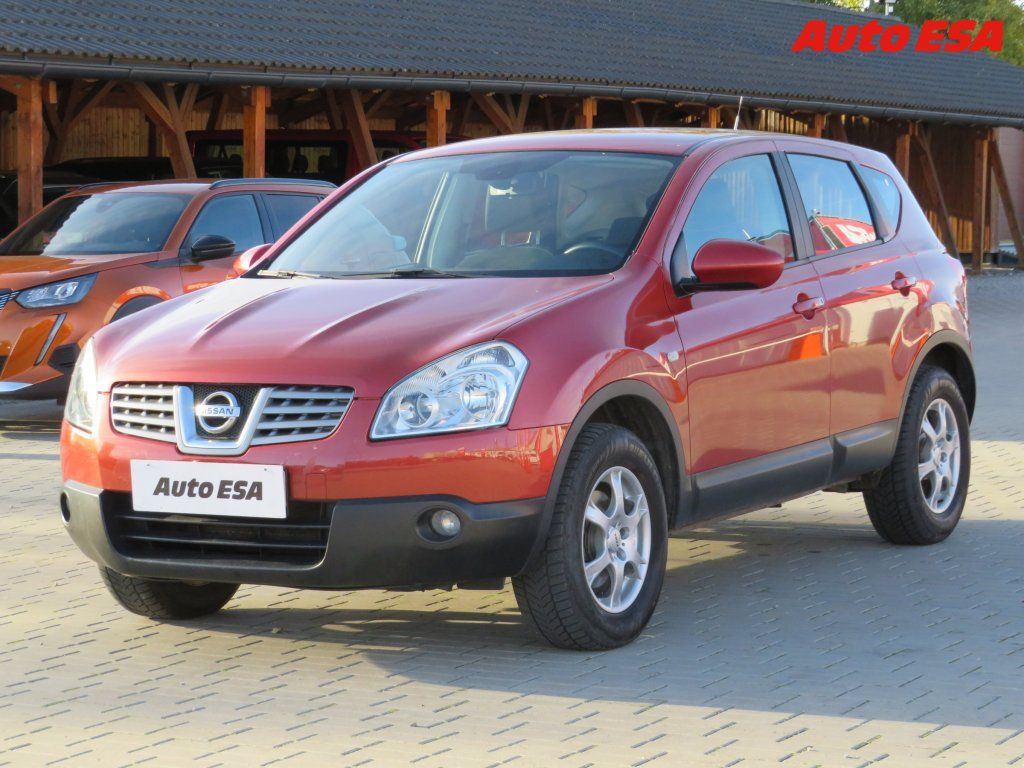 Nissan Qashqai, 2.0i,AC,tempo - fotka 3
