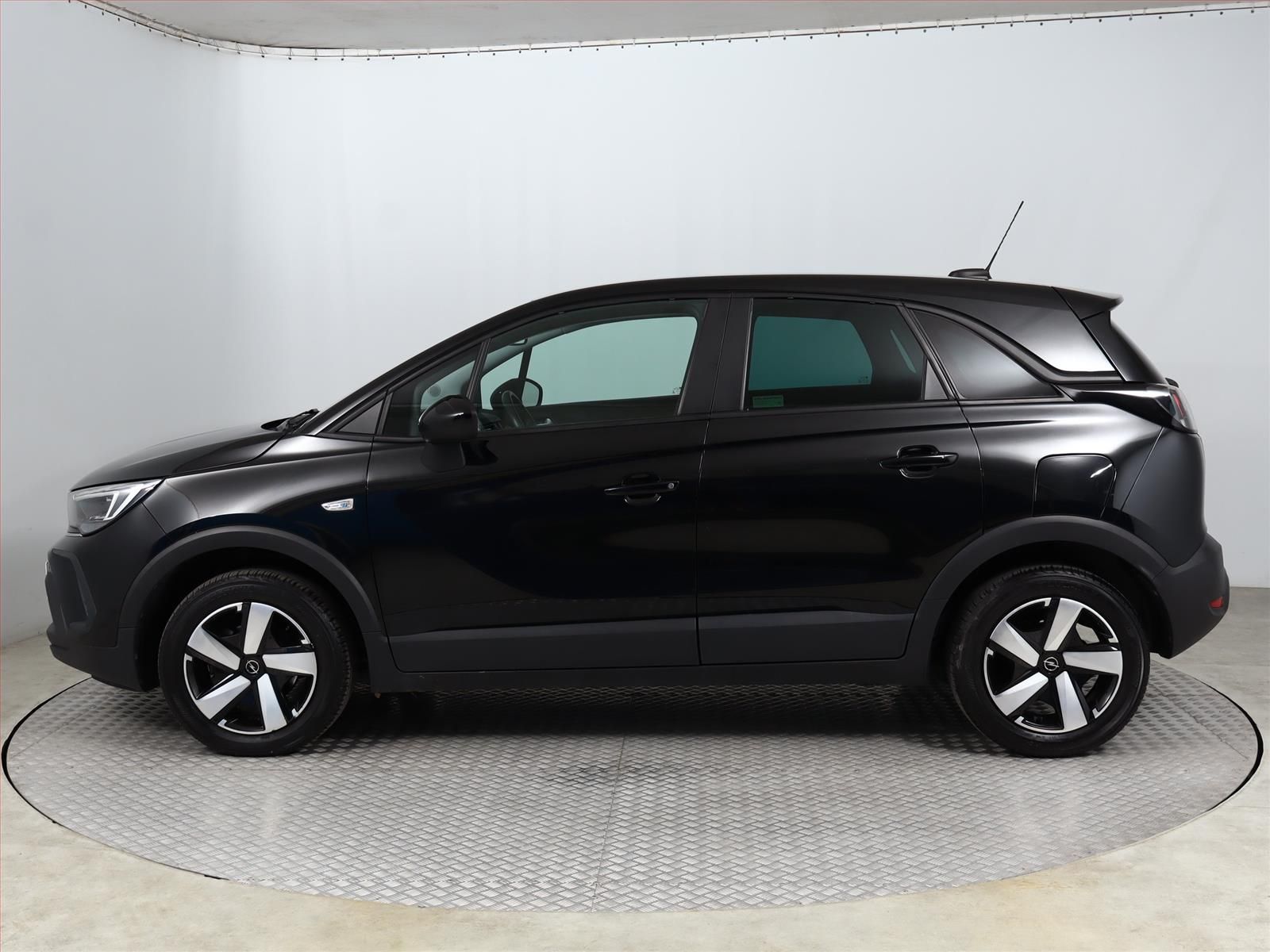 Opel Crossland, 1.2 Turbo, ČR,1.maj - fotka 3