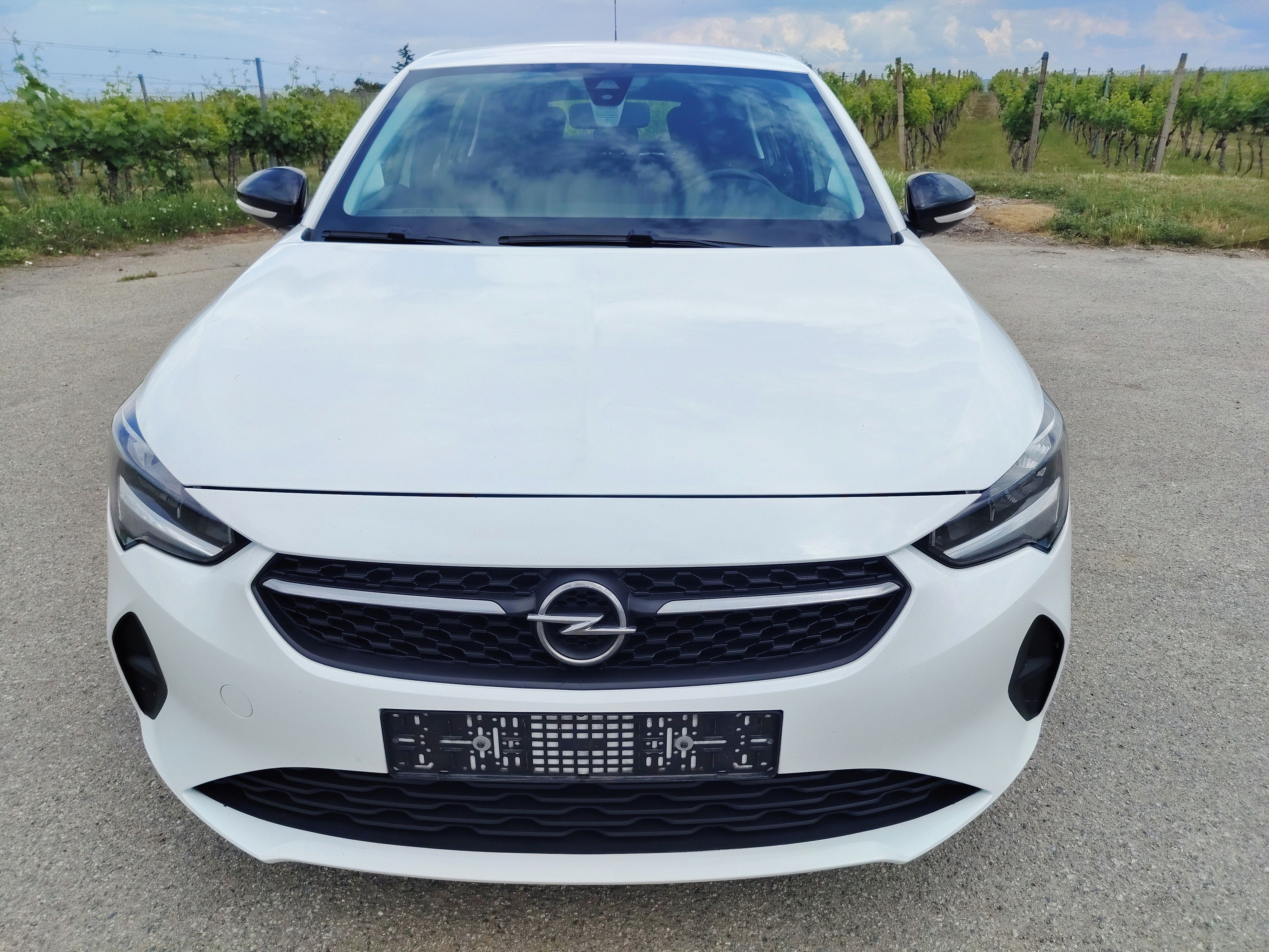 Opel Corsa, 1,2T Edition, 1.maj, tažné - fotka 2