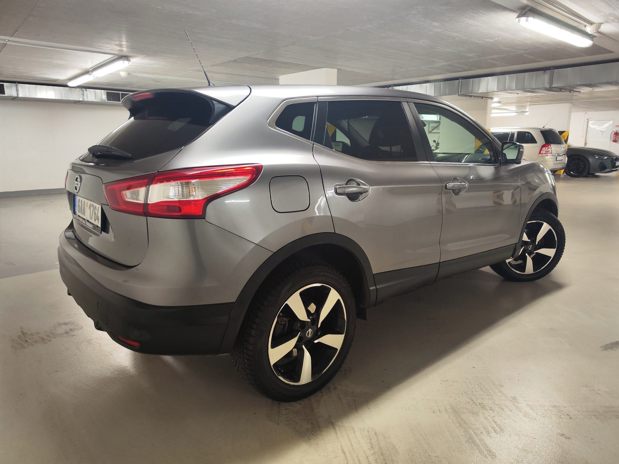 Nissan Qashqai, Nissan Qashqai 1.2 DIG-T Autom - fotka 2