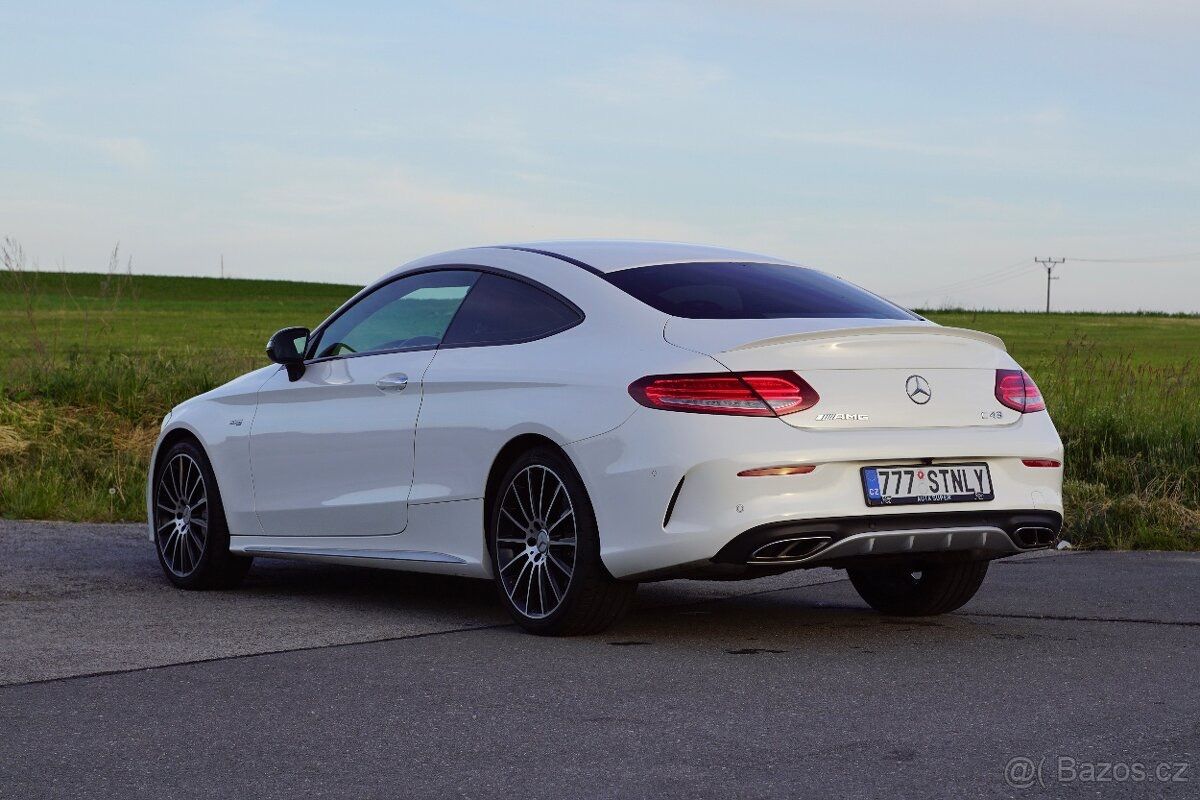 Mercedes-Benz Třídy C, C43 AMG Coupé - fotka 4