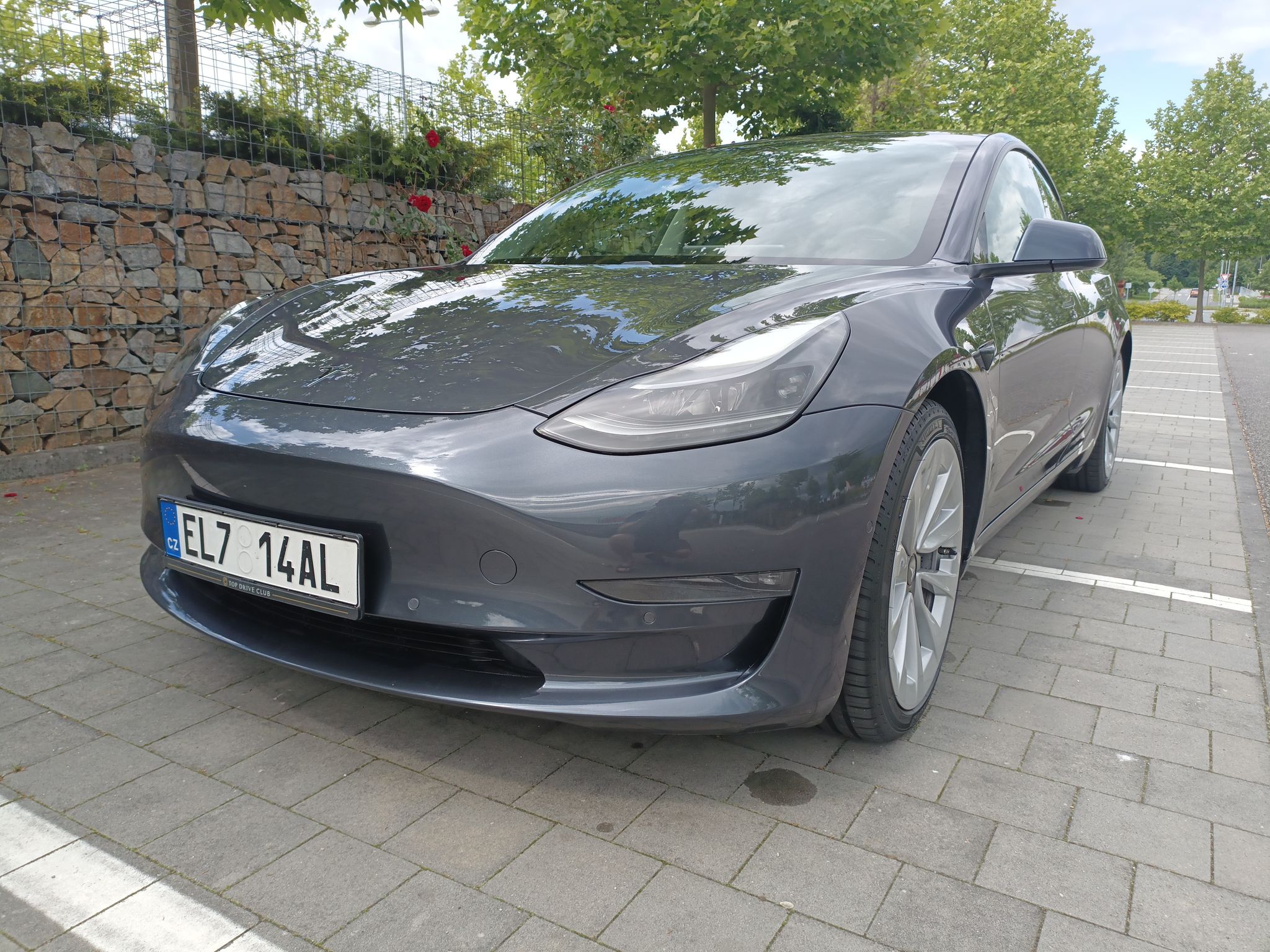 Tesla Model 3, LR AWD | Nové Pneu | Top Stav - fotka 2
