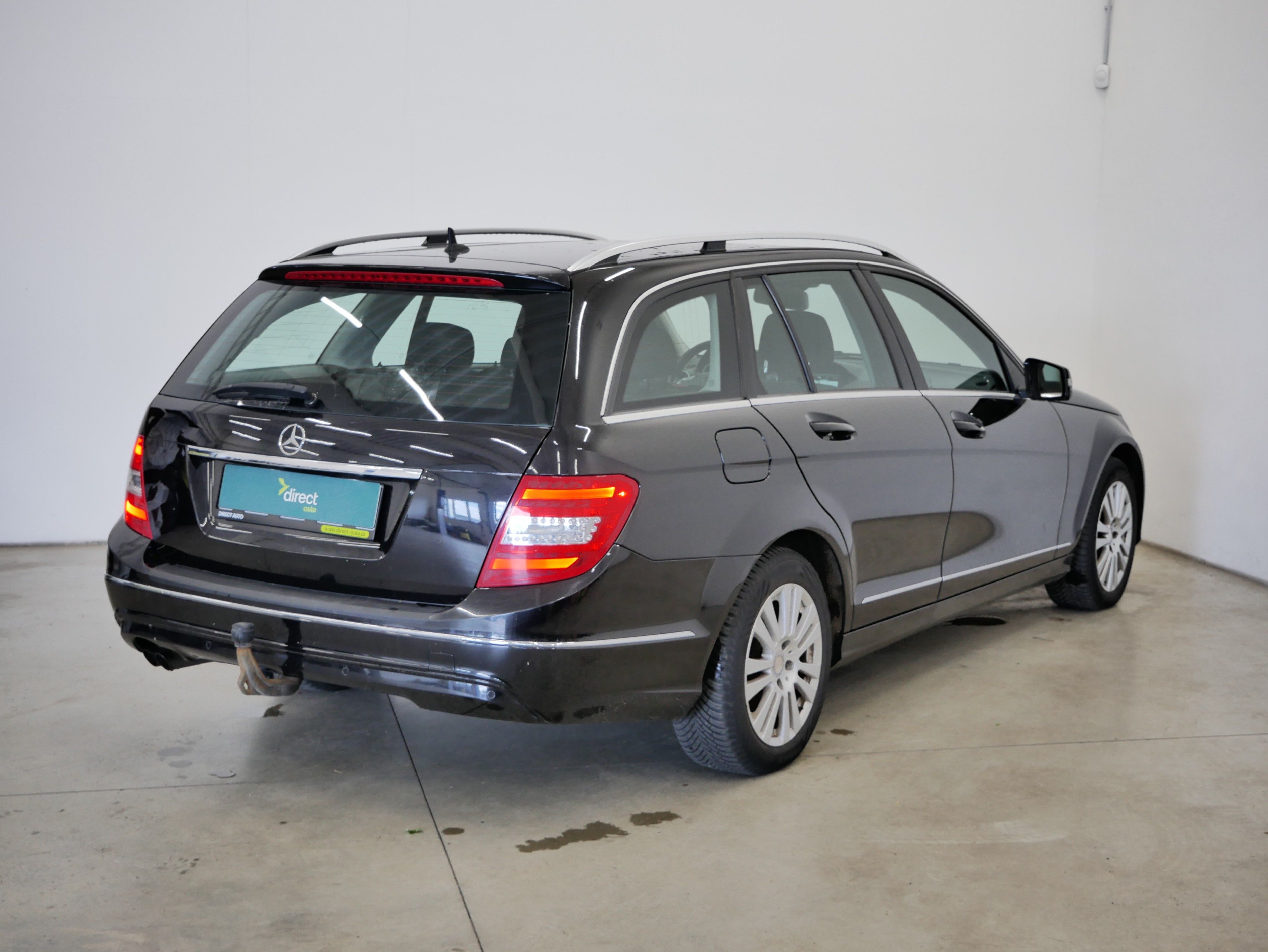 Mercedes-Benz Třídy C, 200 T-CDI 100 kW Elegance - fotka 2