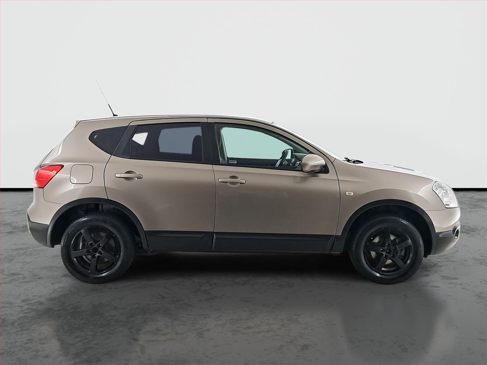 Nissan Qashqai, 1.6, po STK, Tažné - fotka 6