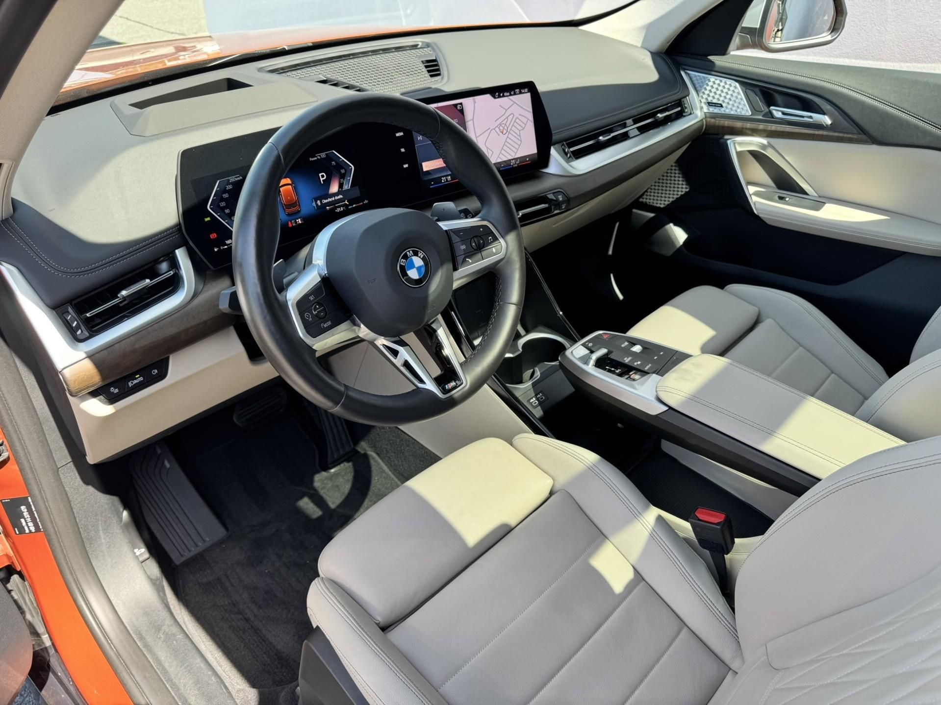 BMW X1, xDrive23D Tažné Harman X-Line - fotka 5