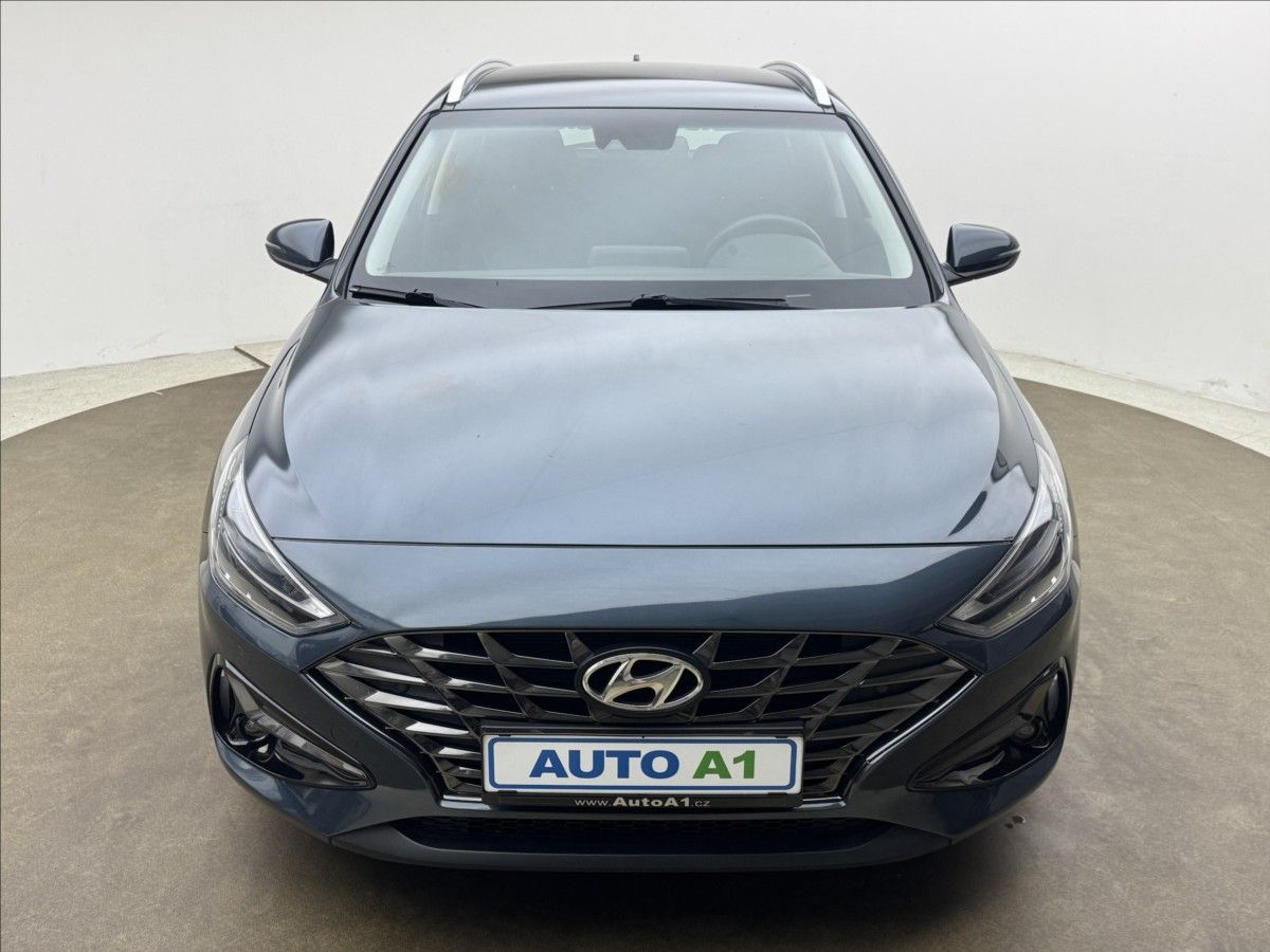 Hyundai i30, 1,5 80kW DPH 1MAJ SMART TAŽNÉ - fotka 2