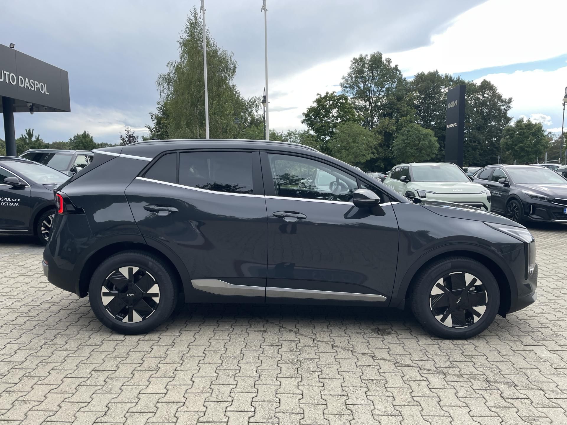 Kia Sportage, 1,6T-GDi 7DCT EXCLUSIVE PLUS - fotka 2