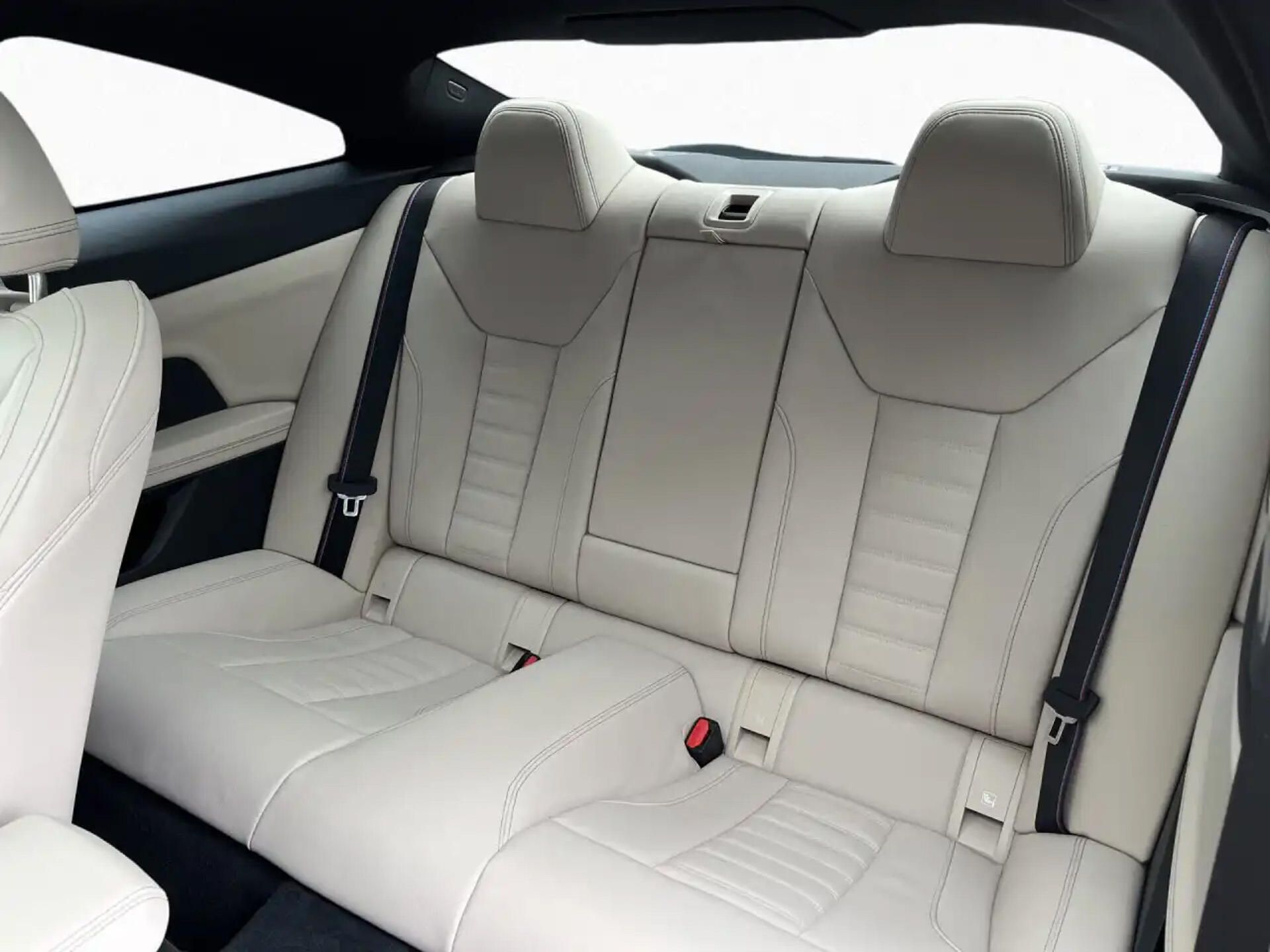 BMW Řada 4, M440i xDrive M-Sport Pro Šíbr - fotka 5