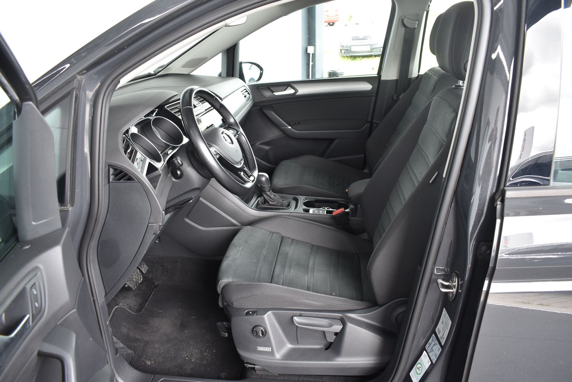 Volkswagen Touran, 2.0TDI 110kW Závěs, DSG - fotka 6