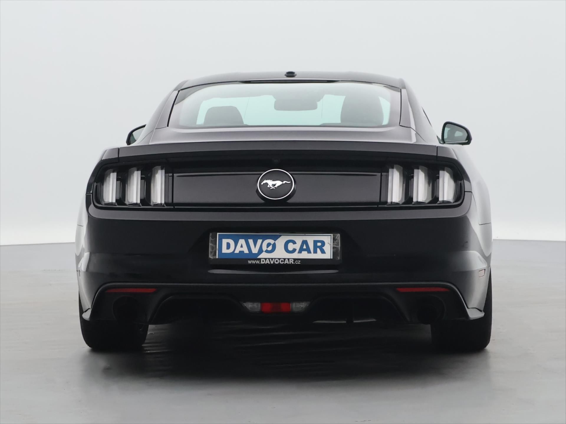 Ford Mustang, 2,3 Ecoboost 233kW Manuál CZ - fotka 6