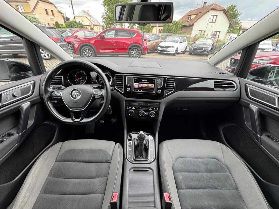 Volkswagen Golf Sportsvan, 1.4TSi 92kW Xenony Navi - fotka 6