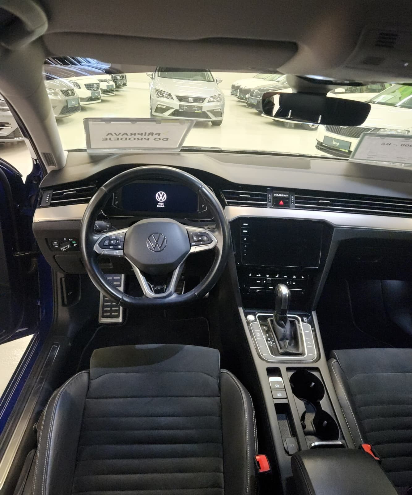 Volkswagen Passat, 2.0TDi 140KW R-LINE - fotka 6