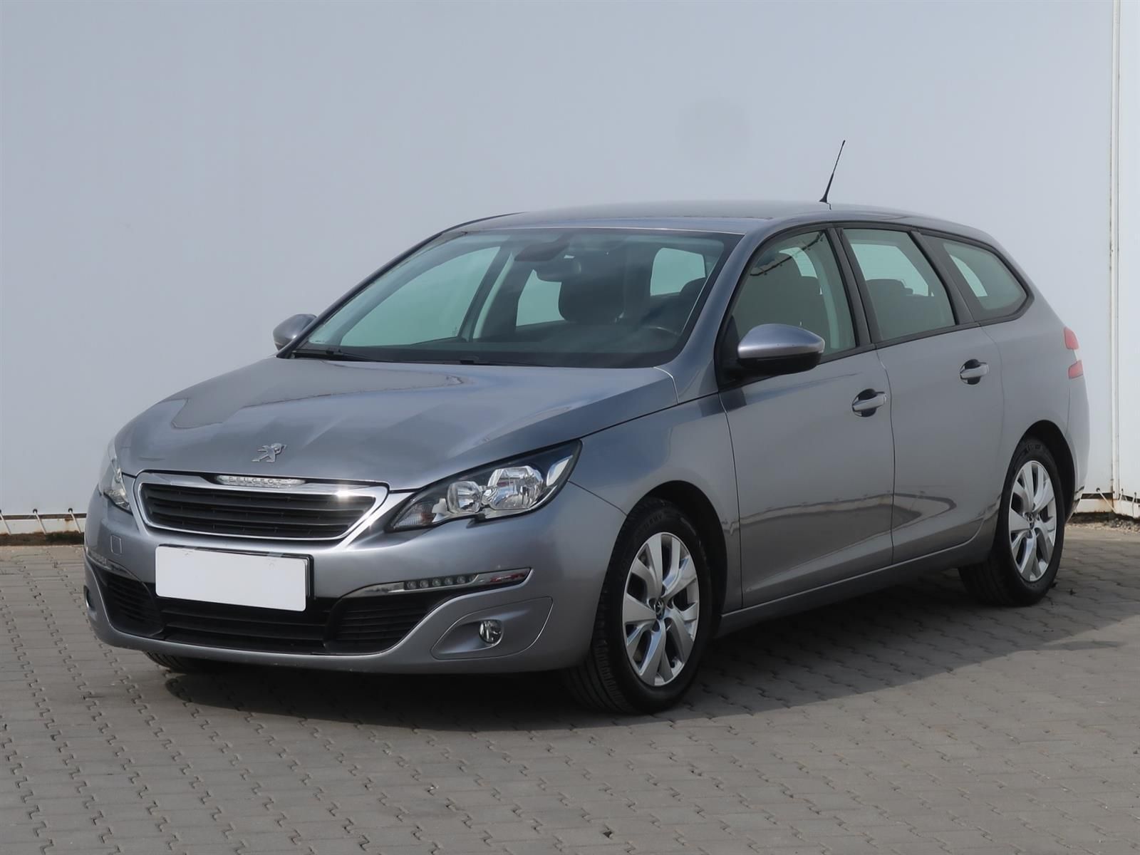 Peugeot 308, 2.0 BlueHDi - fotka 2