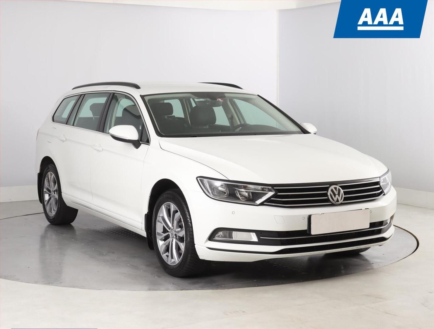 Volkswagen Passat, 1.8 TSI, Comfortline, ČR,1.maj