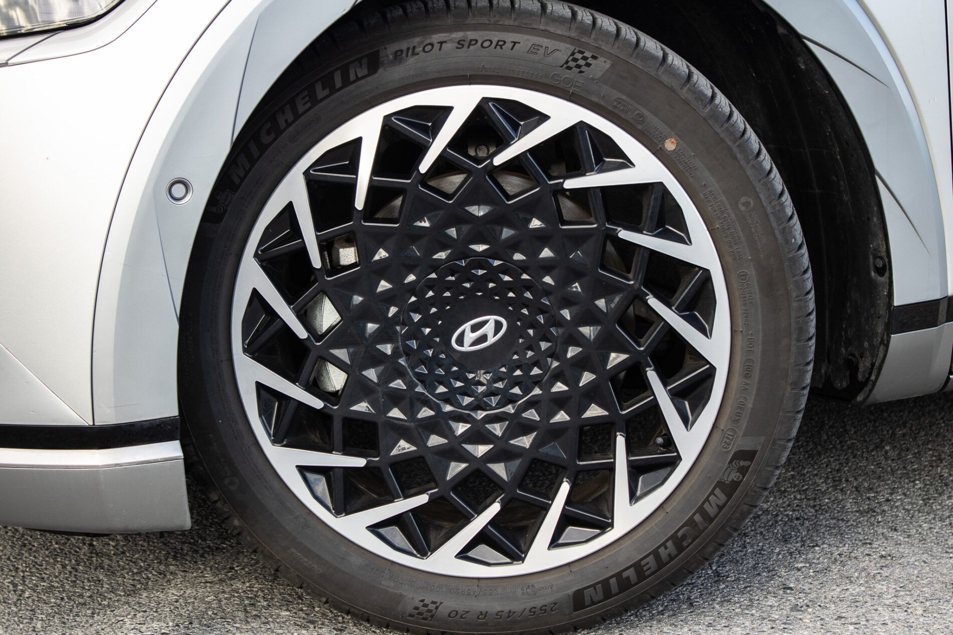 Hyundai Ioniq 5 - fotka 6