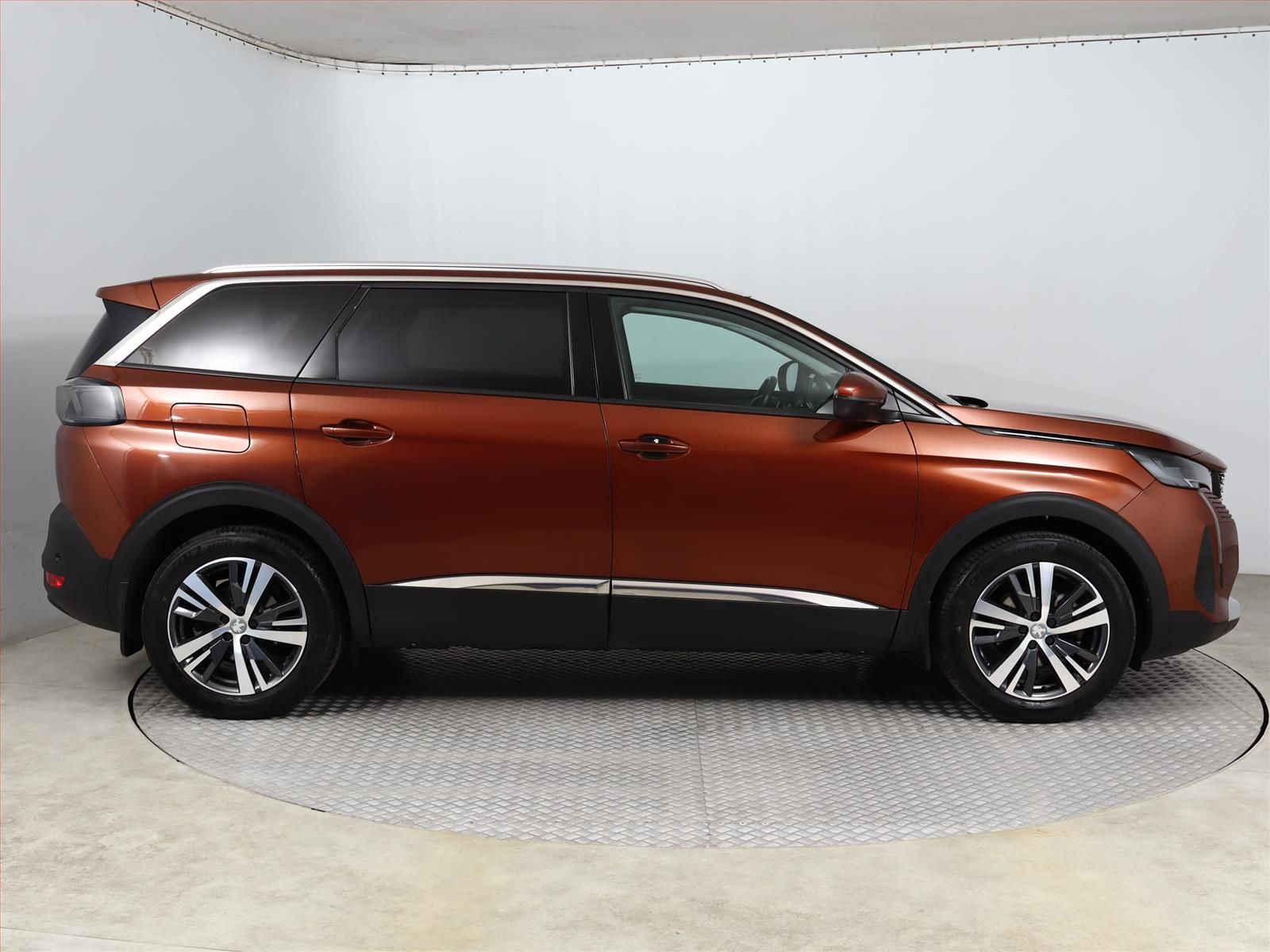 Peugeot 5008, 1.5 BlueHDi, Automat, 7 míst - fotka 6