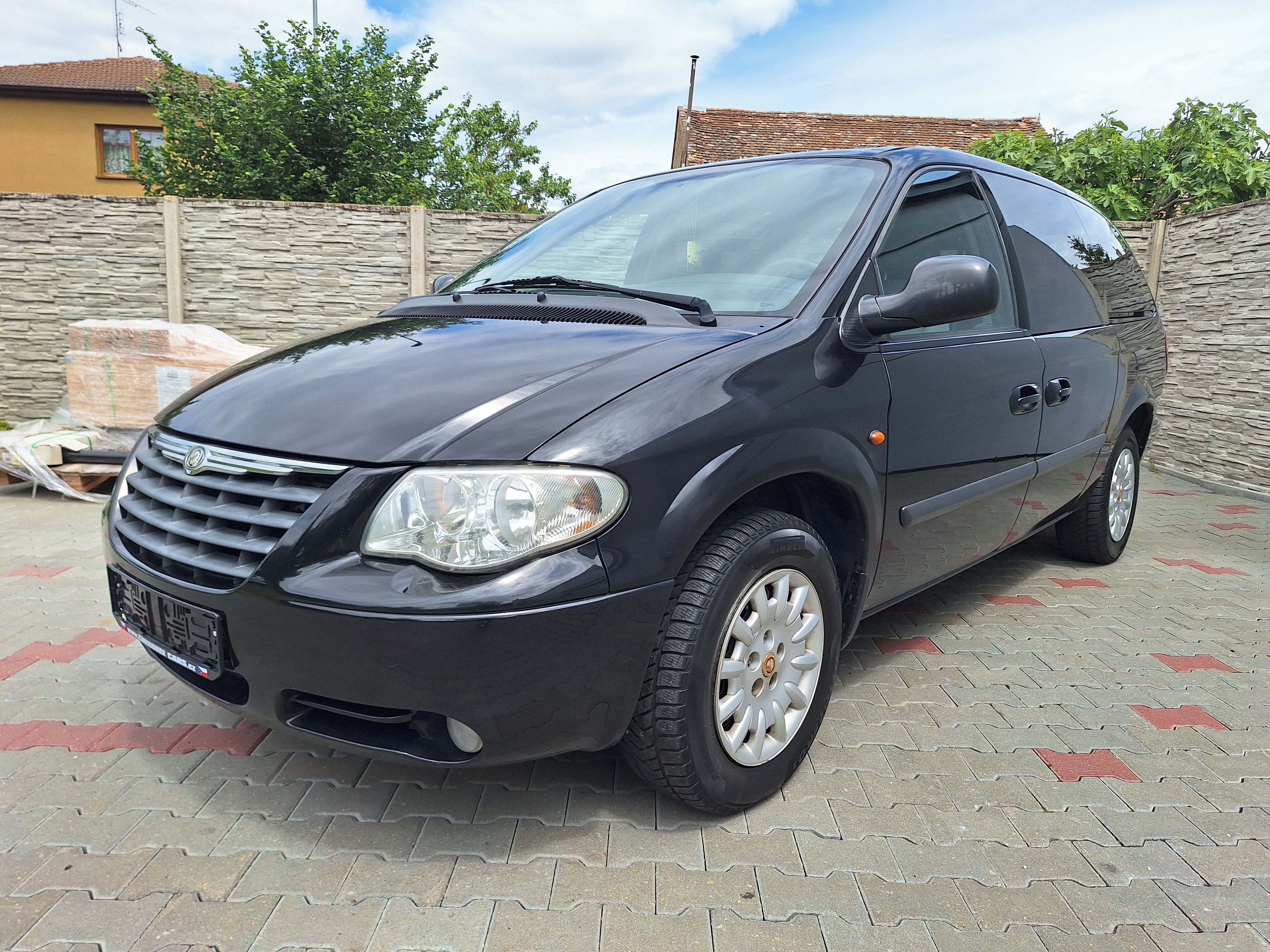 Chrysler Grand Voyager, 2,8CRD 110kW,tažné,7míst - fotka 2