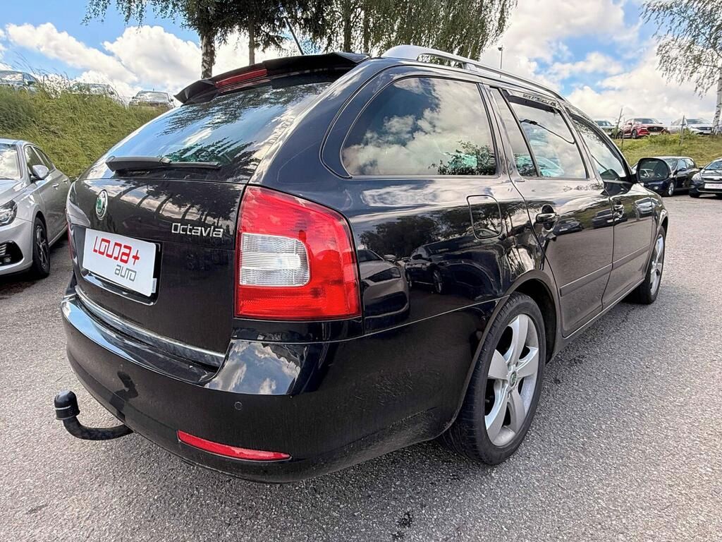 Škoda Octavia, SportLine 2.0 TDI 103 kW - fotka 2