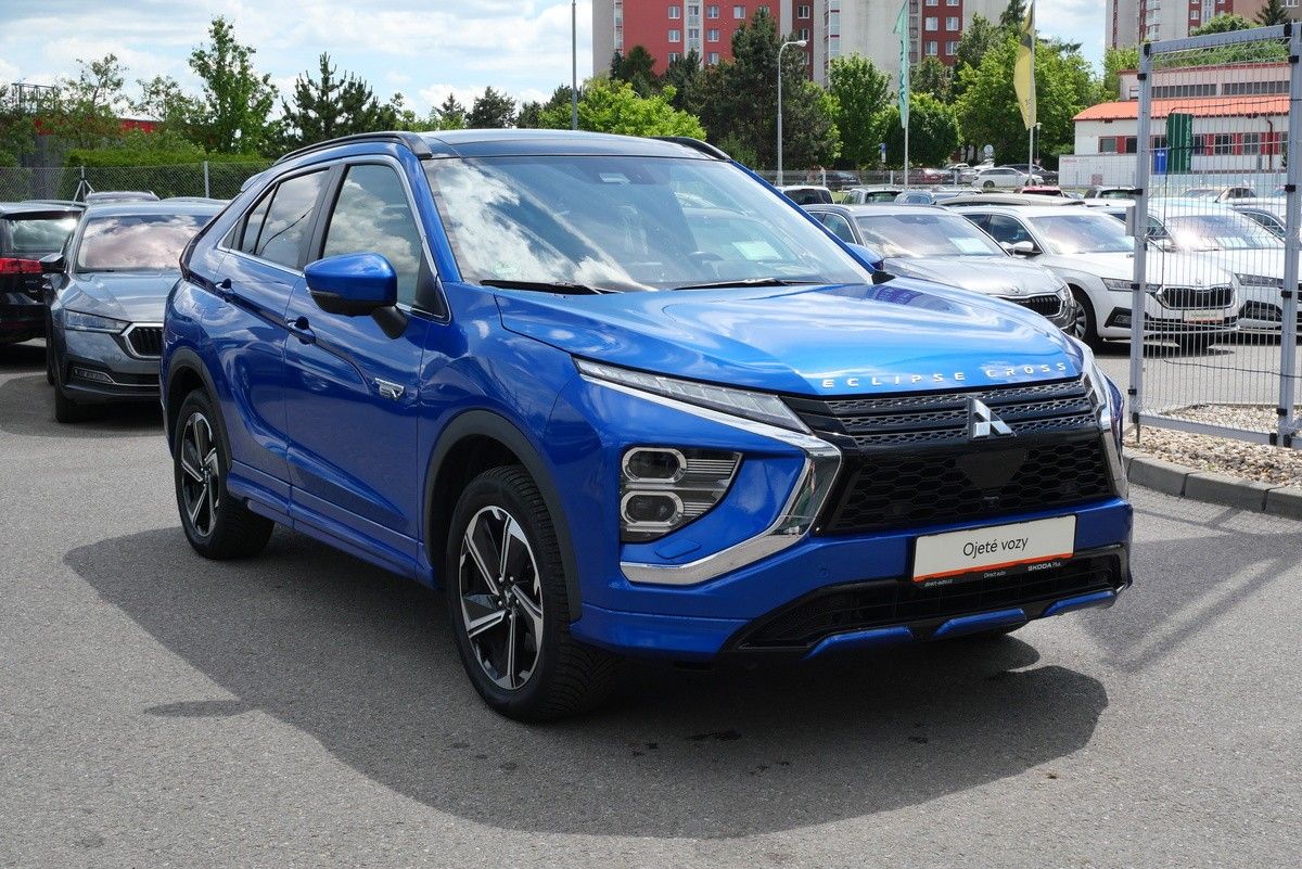 Mitsubishi Eclipse Cross, 2.4 PHEV 138 kW Automatik AWD - fotka 3