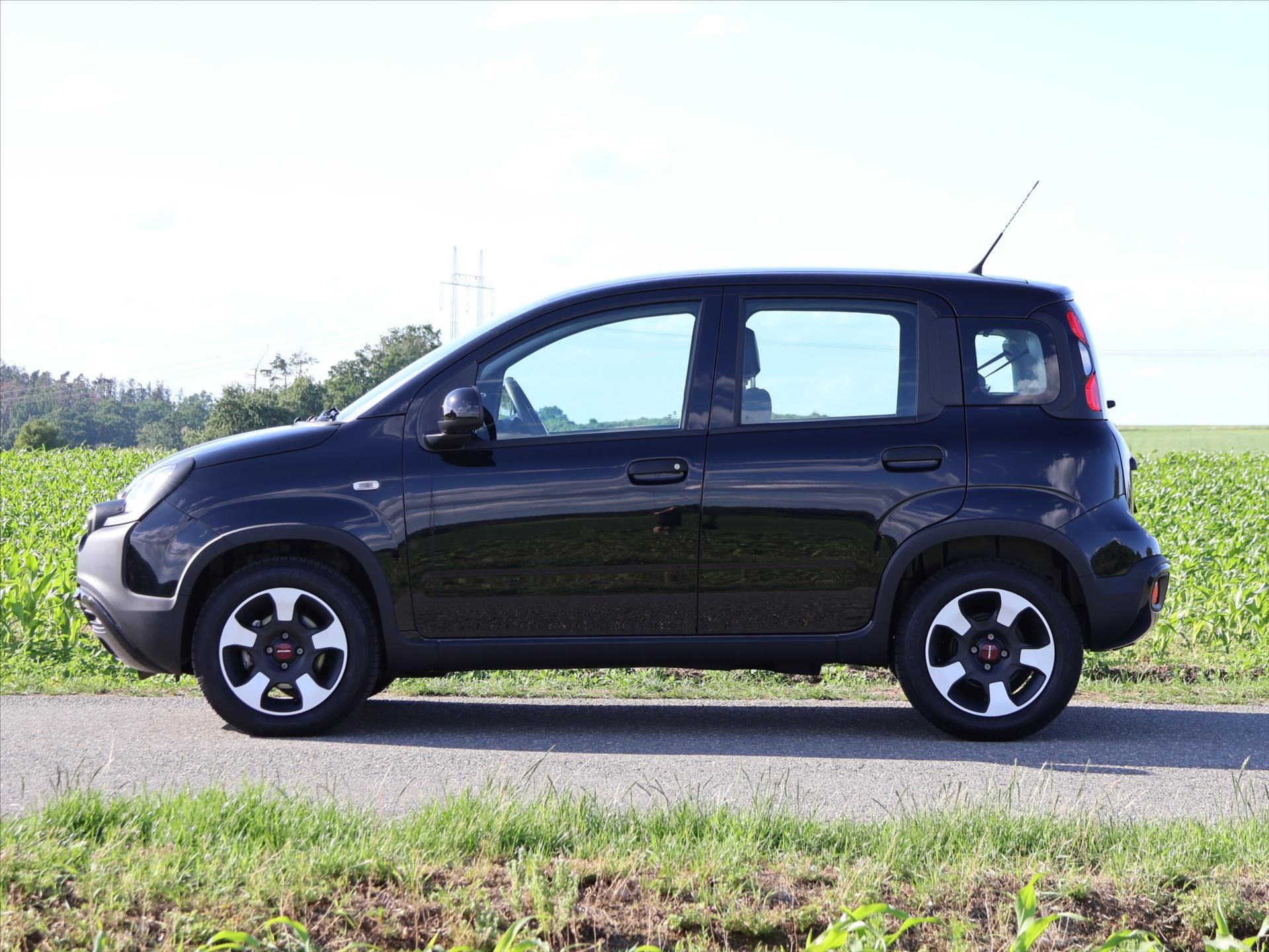 Fiat Panda, 1,0 i Hybrid Cross Klima DPH - fotka 4
