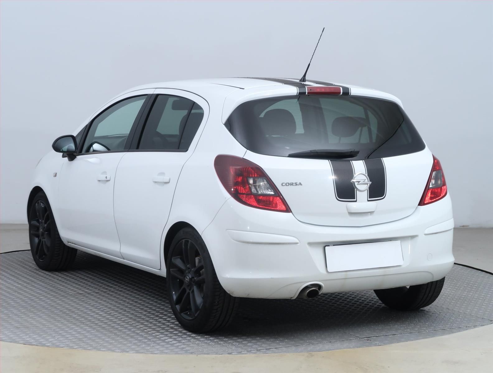 Opel Corsa, 1.2, Serv.kniha, Klima - fotka 4