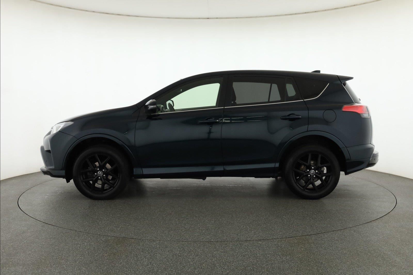 Toyota Rav4, 2.0 D-4D, Selection, ČR,1.maj - fotka 3