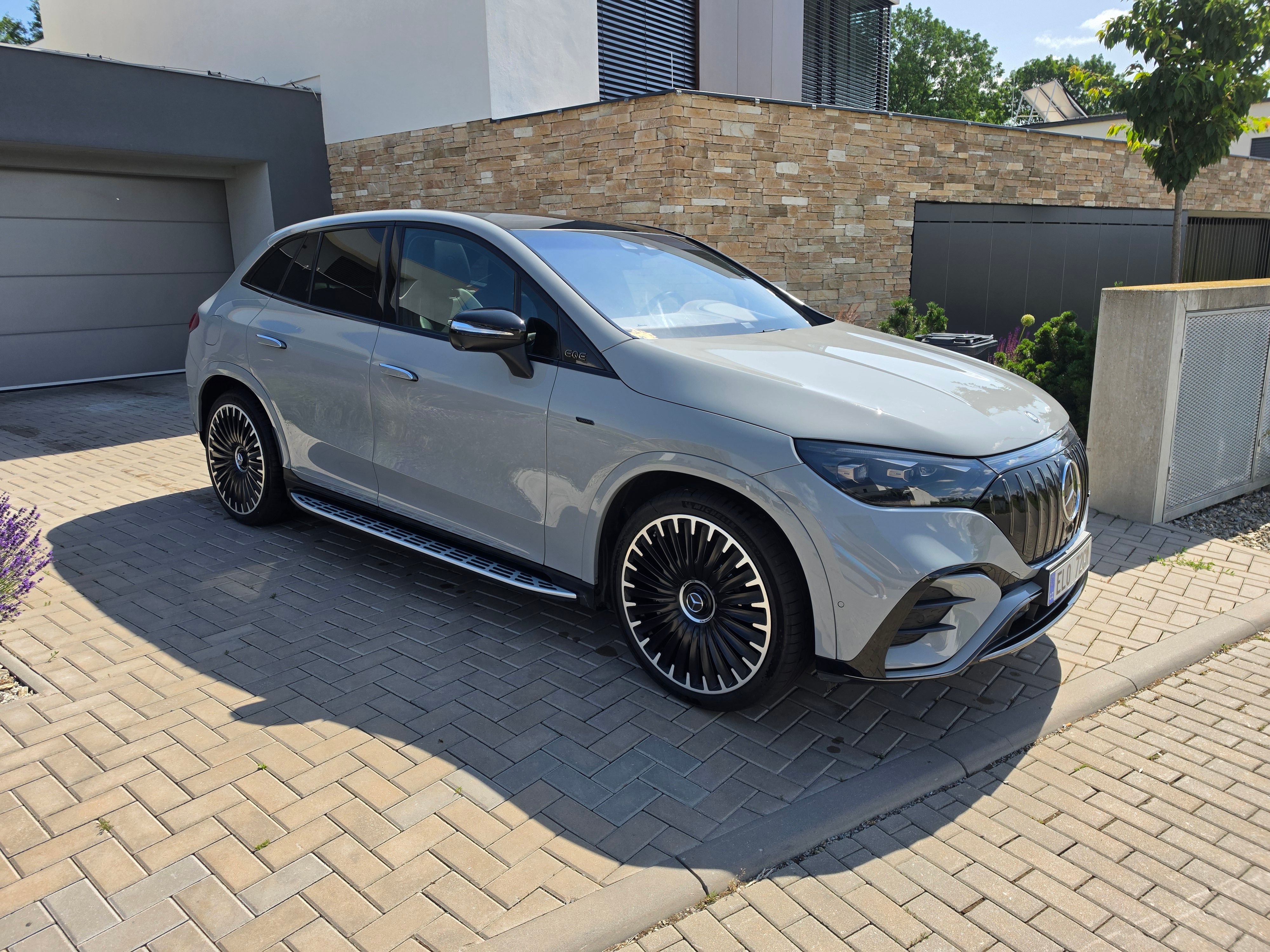 Mercedes-Benz EQE, 43 AMG SUV SOH 103% - fotka 3