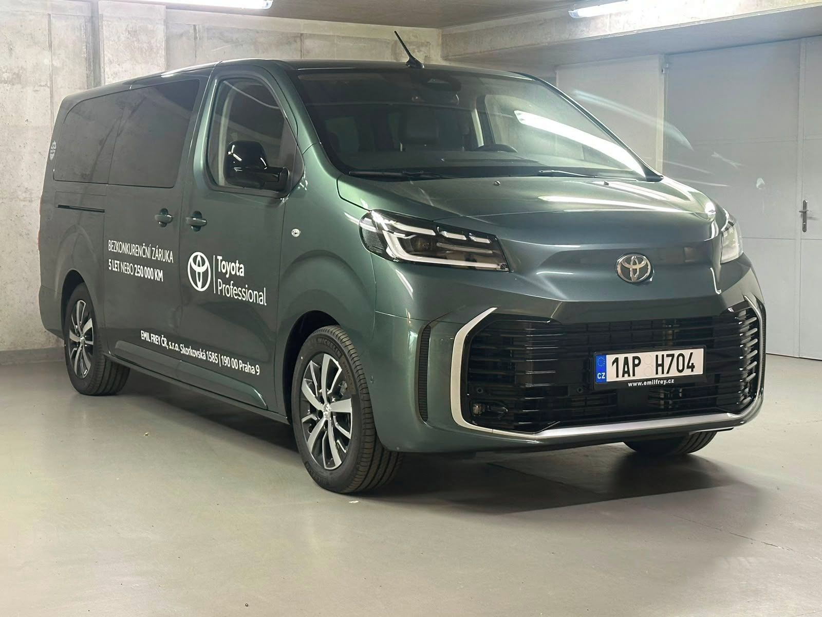 Toyota Proace Verso, 2.2,D-4D,VIP,7S,Skyview - fotka 3