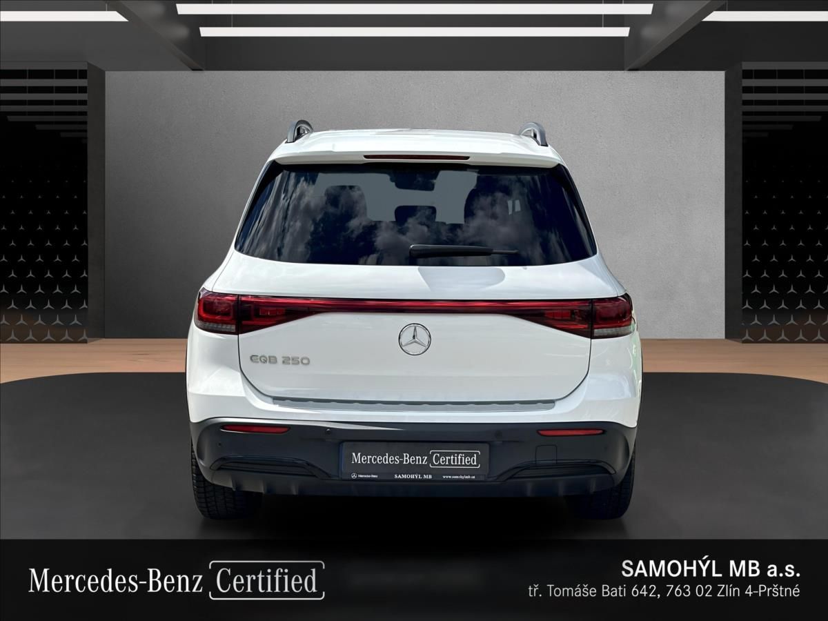 Mercedes-Benz EQB, 250 AMG linie - fotka 4