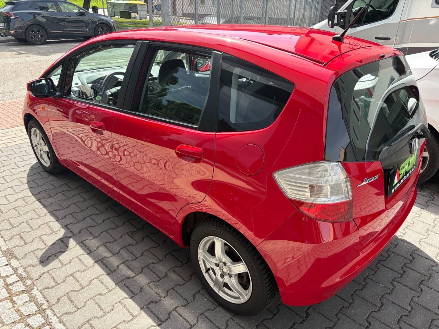 Honda Jazz, 1,2 i-Vtec,71tis.km,1.maj,serv - fotka 4