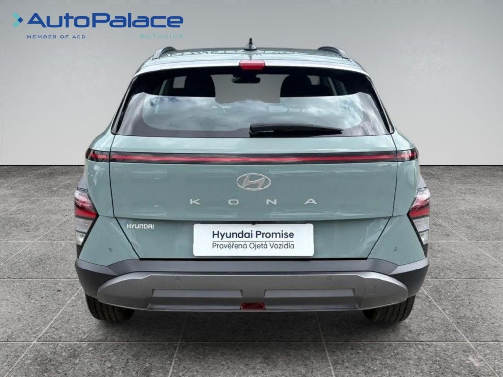 Hyundai Kona, 1,6 T-GDI SMART 145KW AT - fotka 5