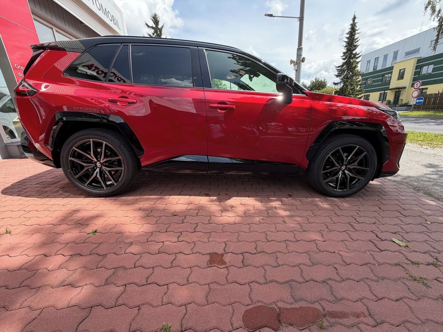 Toyota Rav4, 2.5 Hybrid CVT 4x4 GR Sport - fotka 4