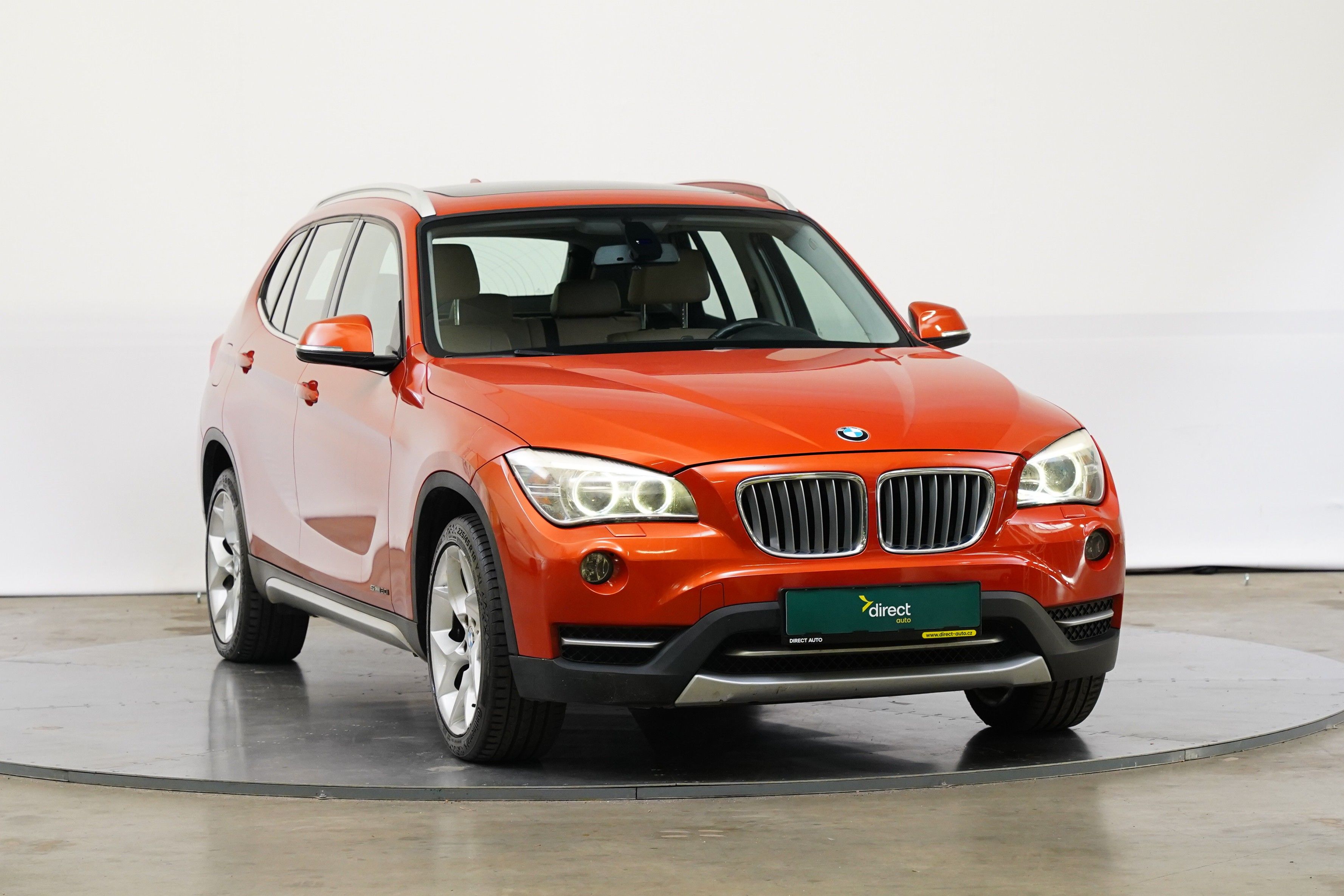 BMW X1, 20i 135 kW sDrive - fotka 2