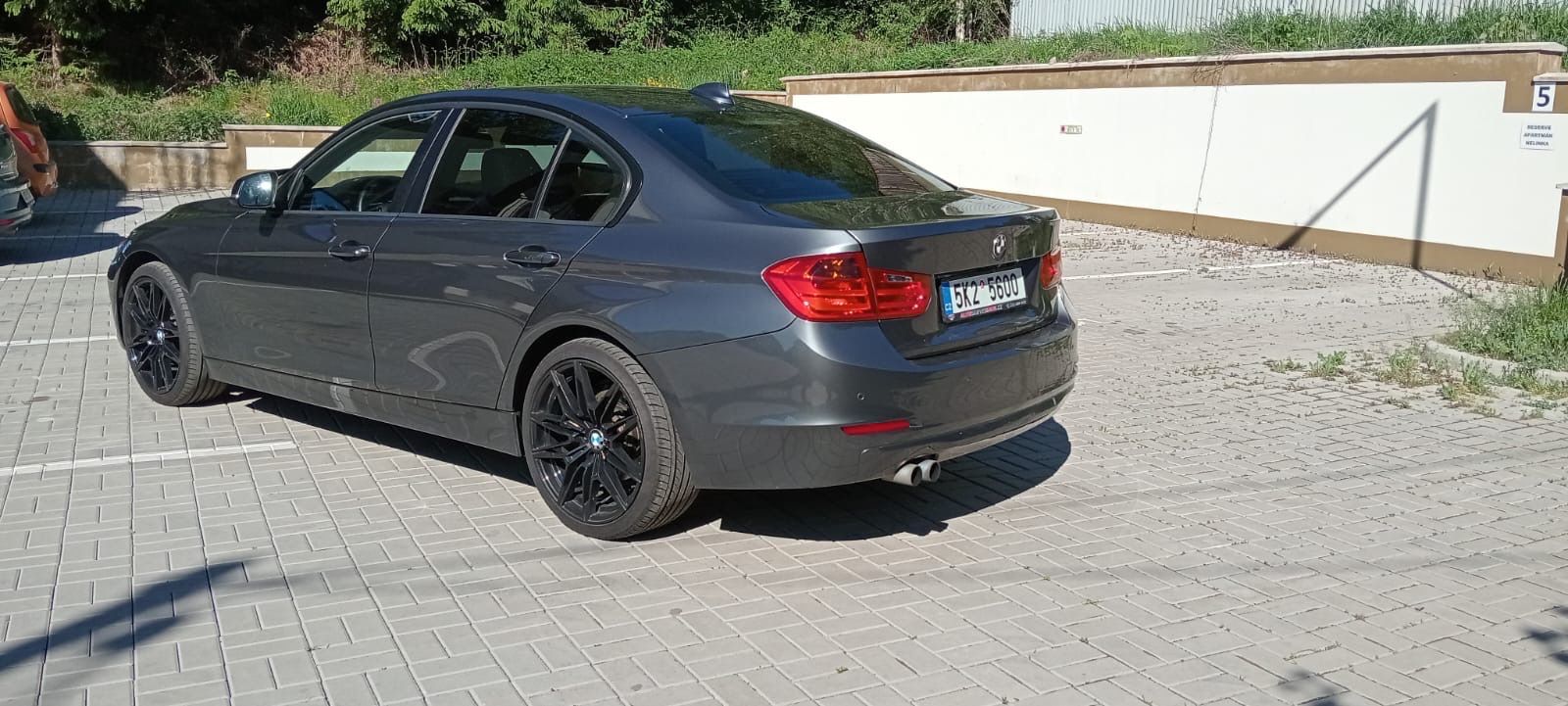 BMW Řada 3, BMW 328i XDrive - fotka 6