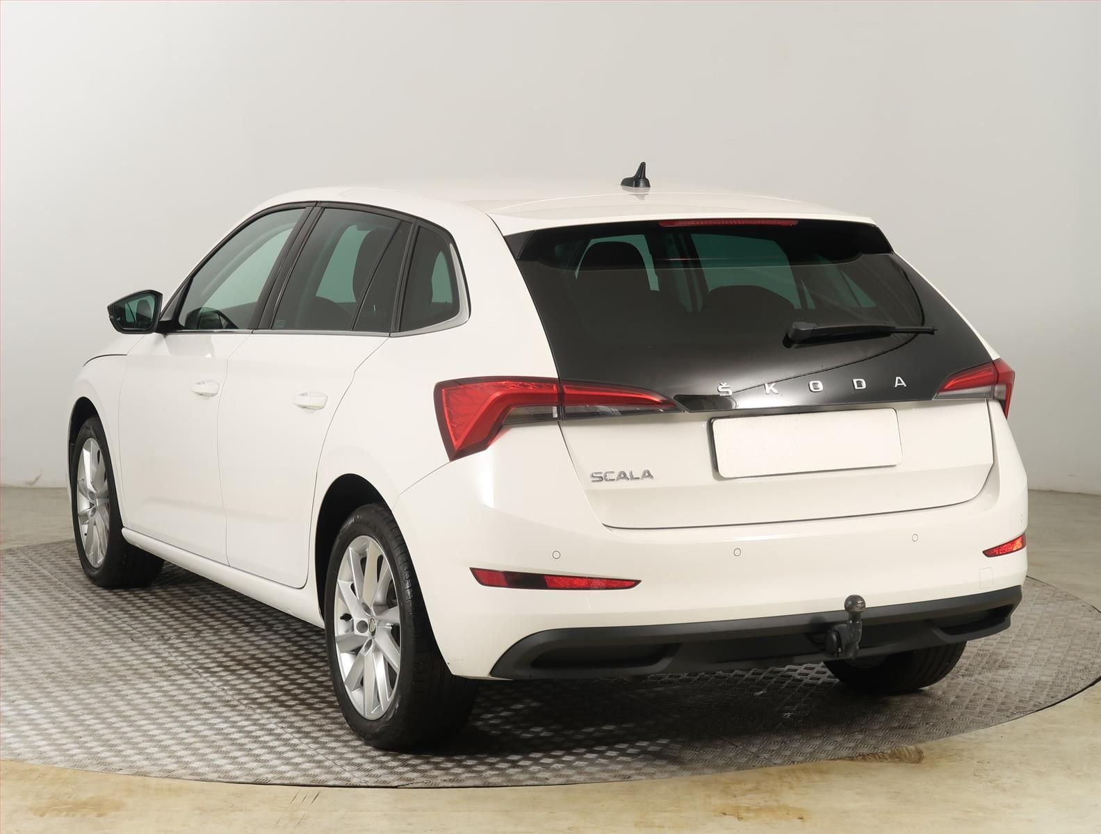 Škoda Scala, 1.6 TDI, ČR,1.maj, Serv.kniha - fotka 4