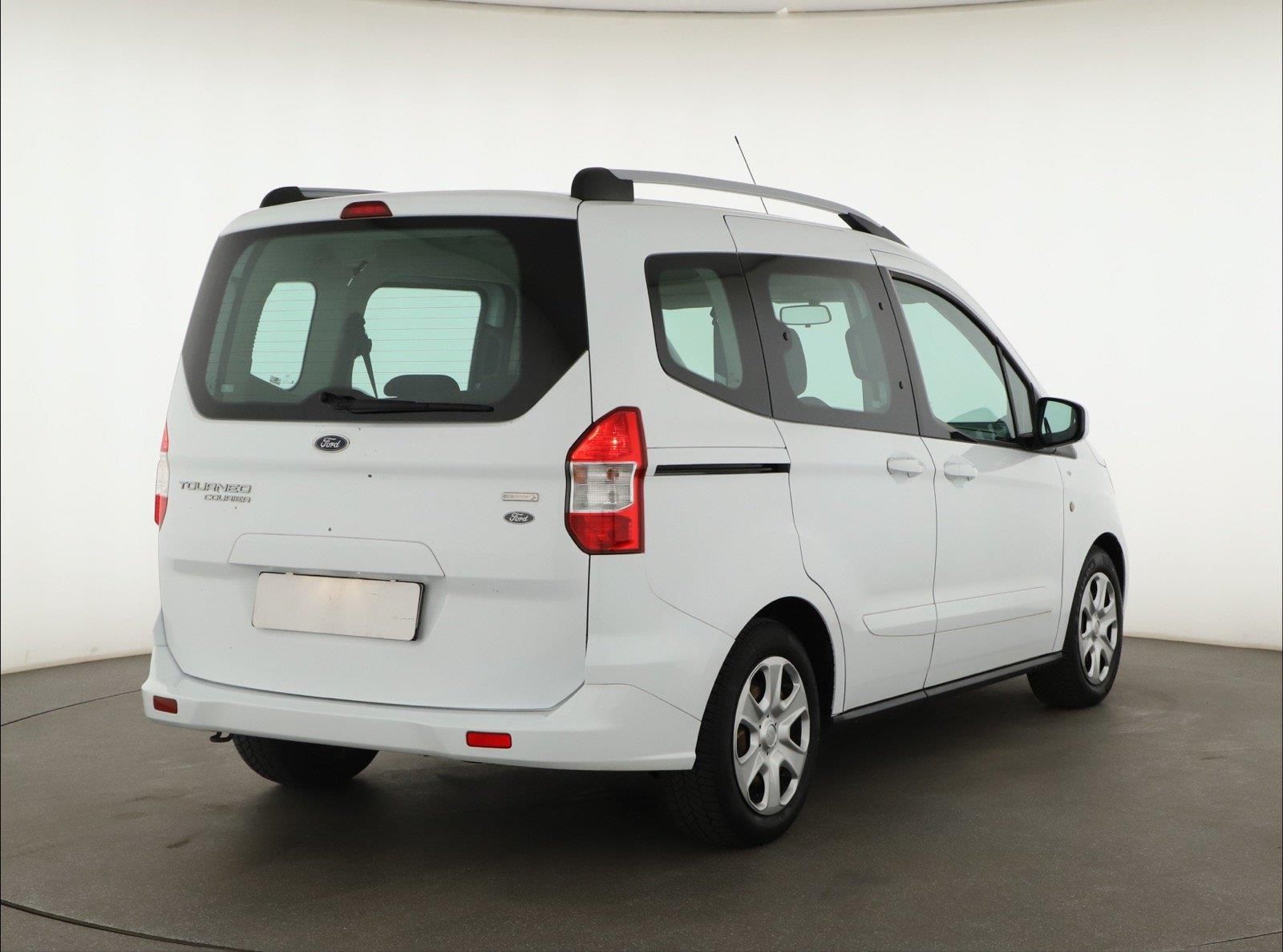Ford Tourneo Courier, 1.0 EcoBoost, Trend, 5Míst - fotka 5