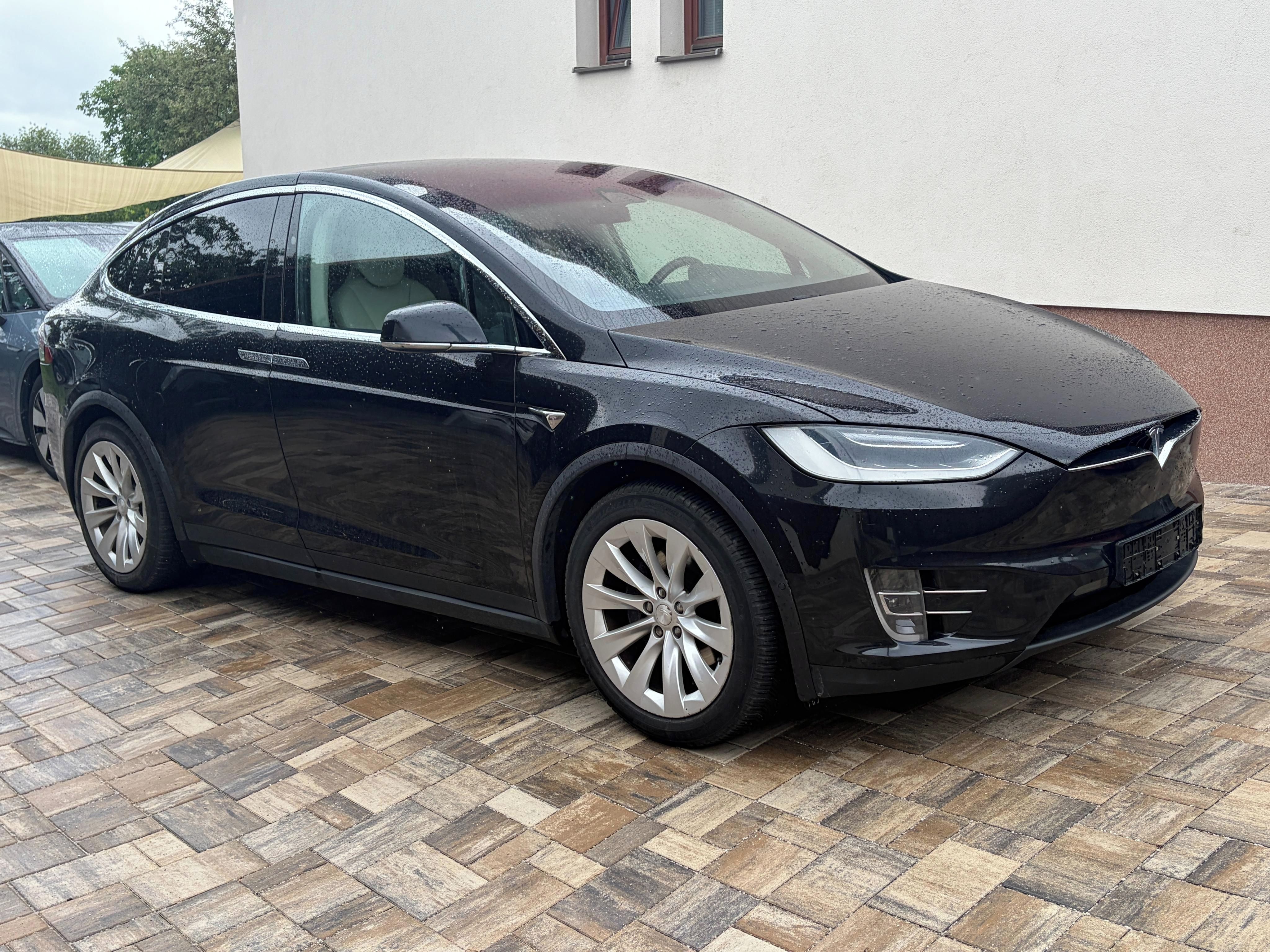 Tesla Model X, 100D, MCU2, tazne,5mist - fotka 4
