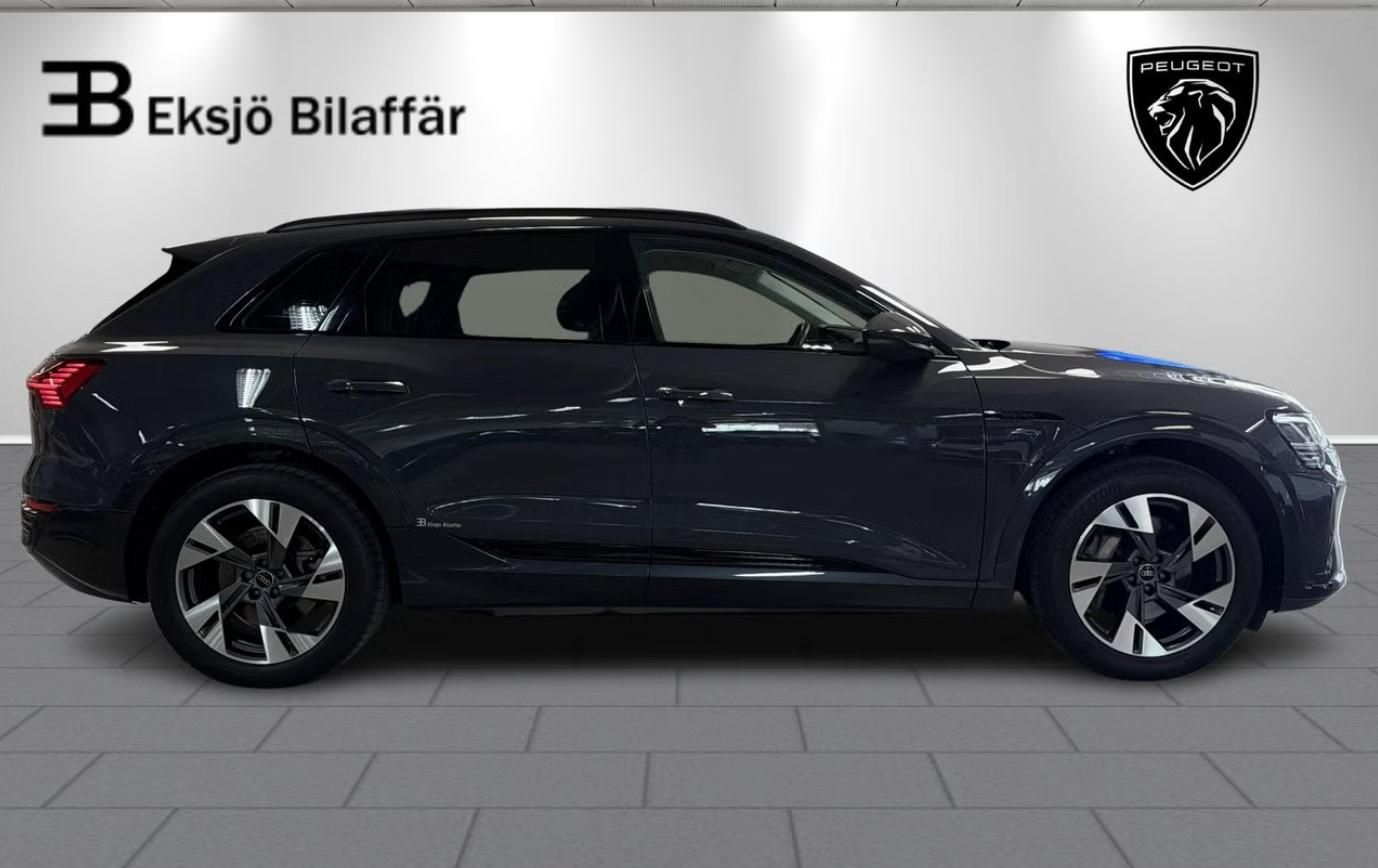 Audi Q8 e-tron, 50 Q Vzduch. odpružení Kam Taž - fotka 4