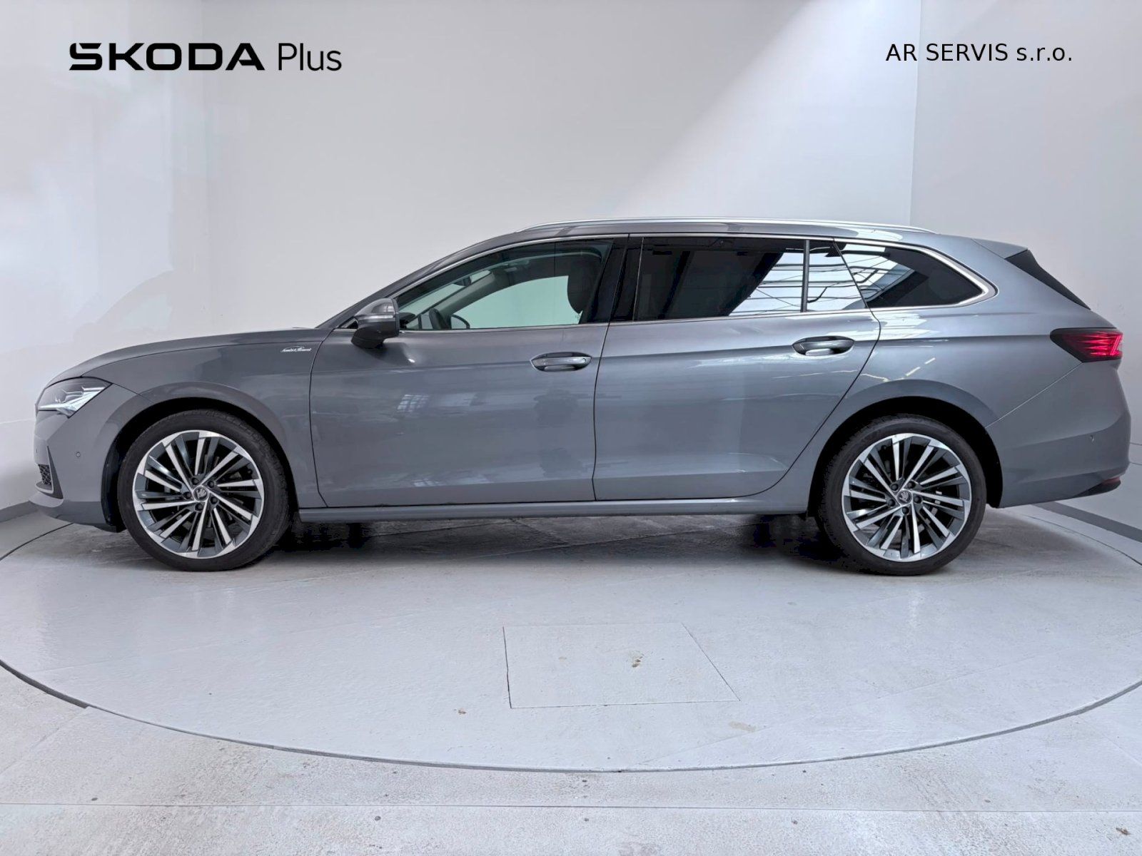 Škoda Superb, L&K 2.0TDI/110kW 7DSG - fotka 3